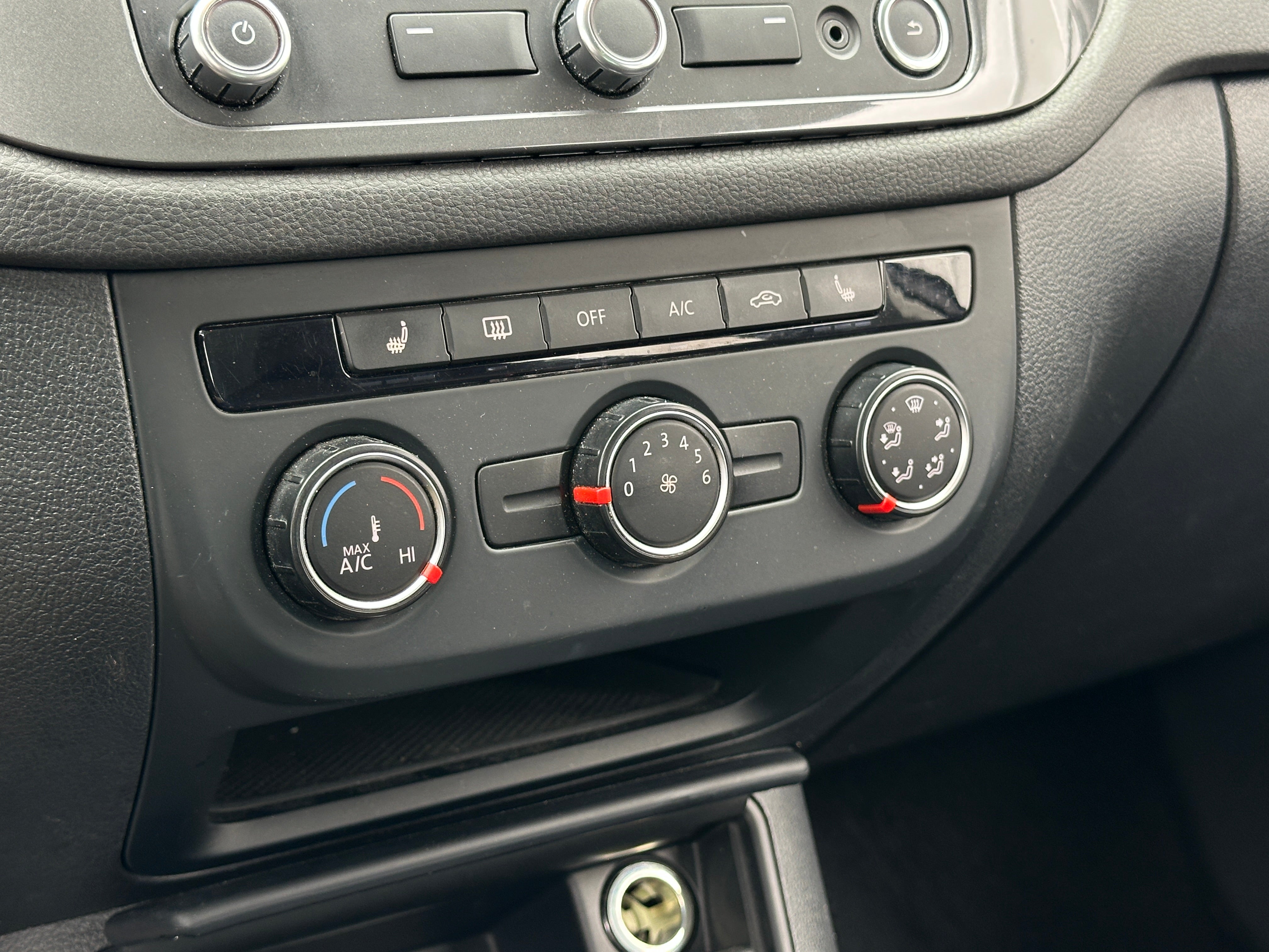2013 Volkswagen Tiguan 2.0T 4