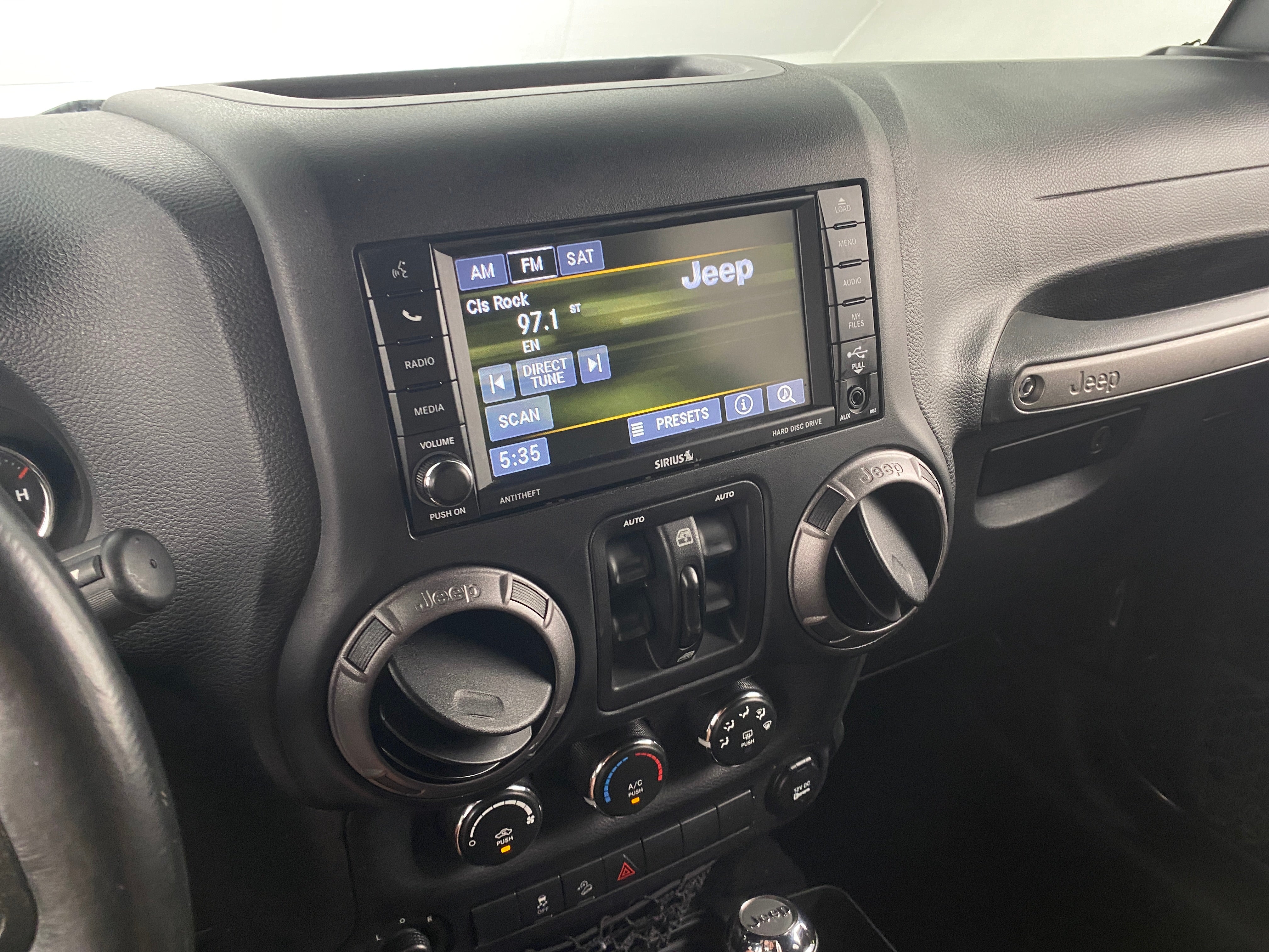 2018 Jeep Wrangler Unlimited Sport S 4