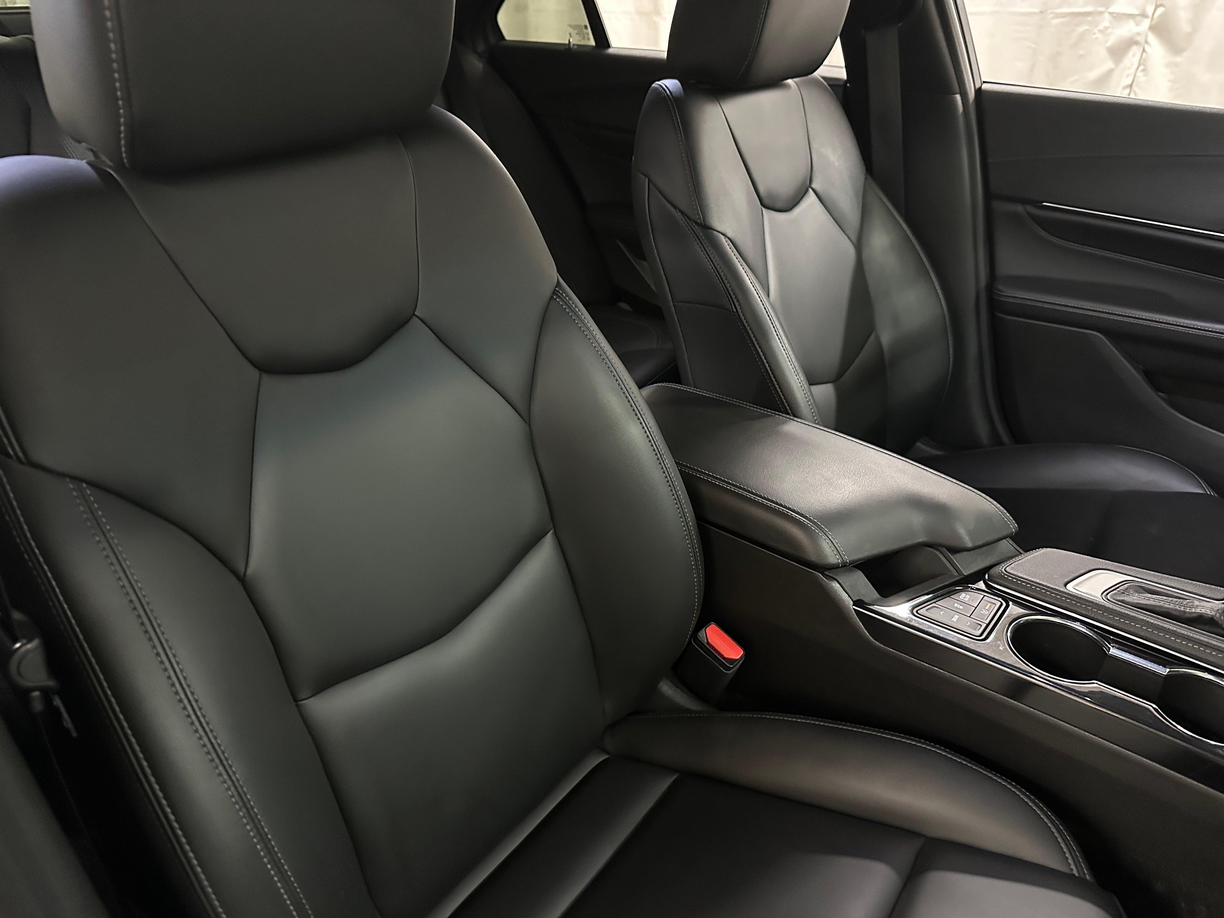 2020 Cadillac CT4 Luxury 2