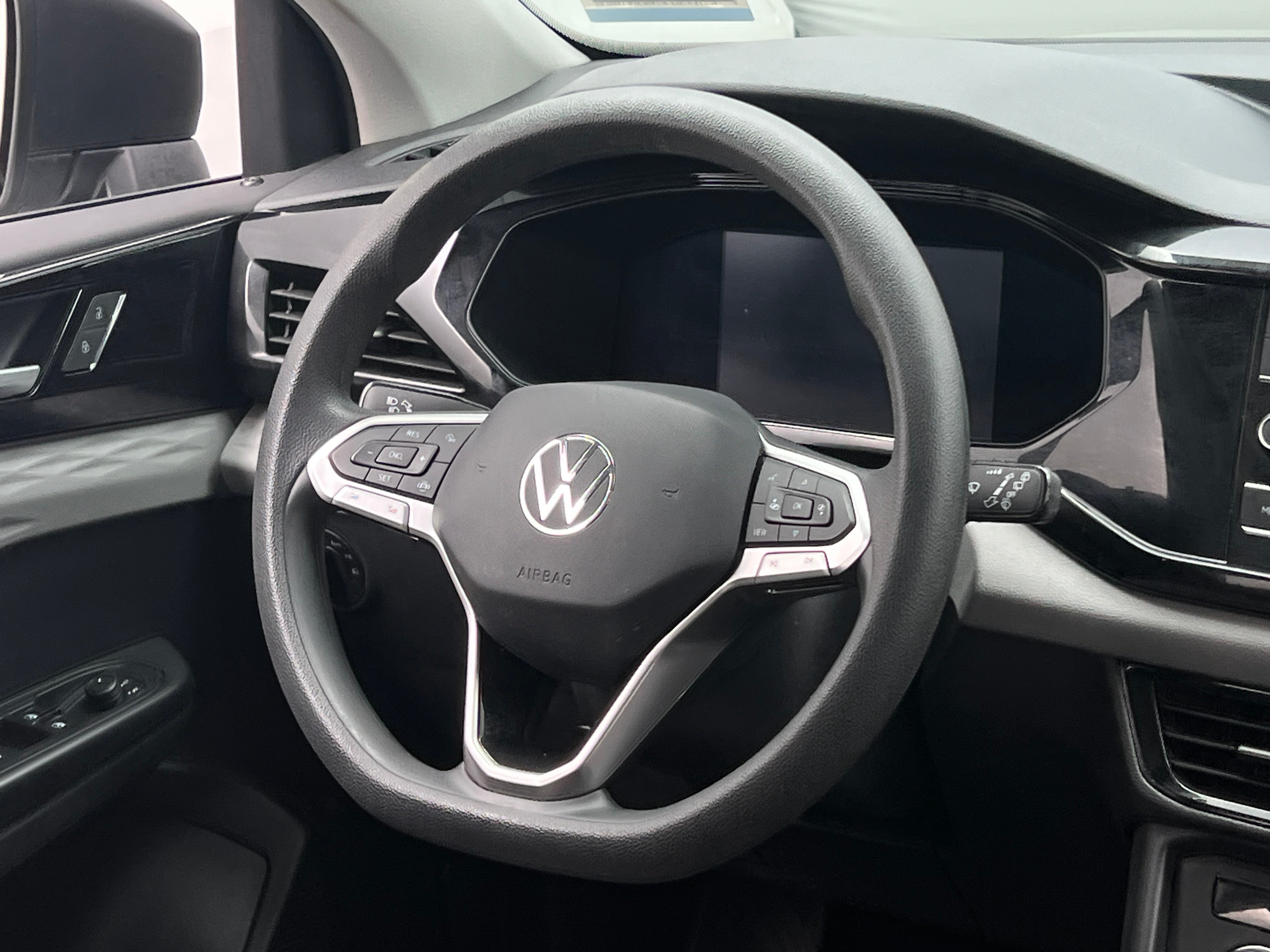 2022 Volkswagen Taos S 5