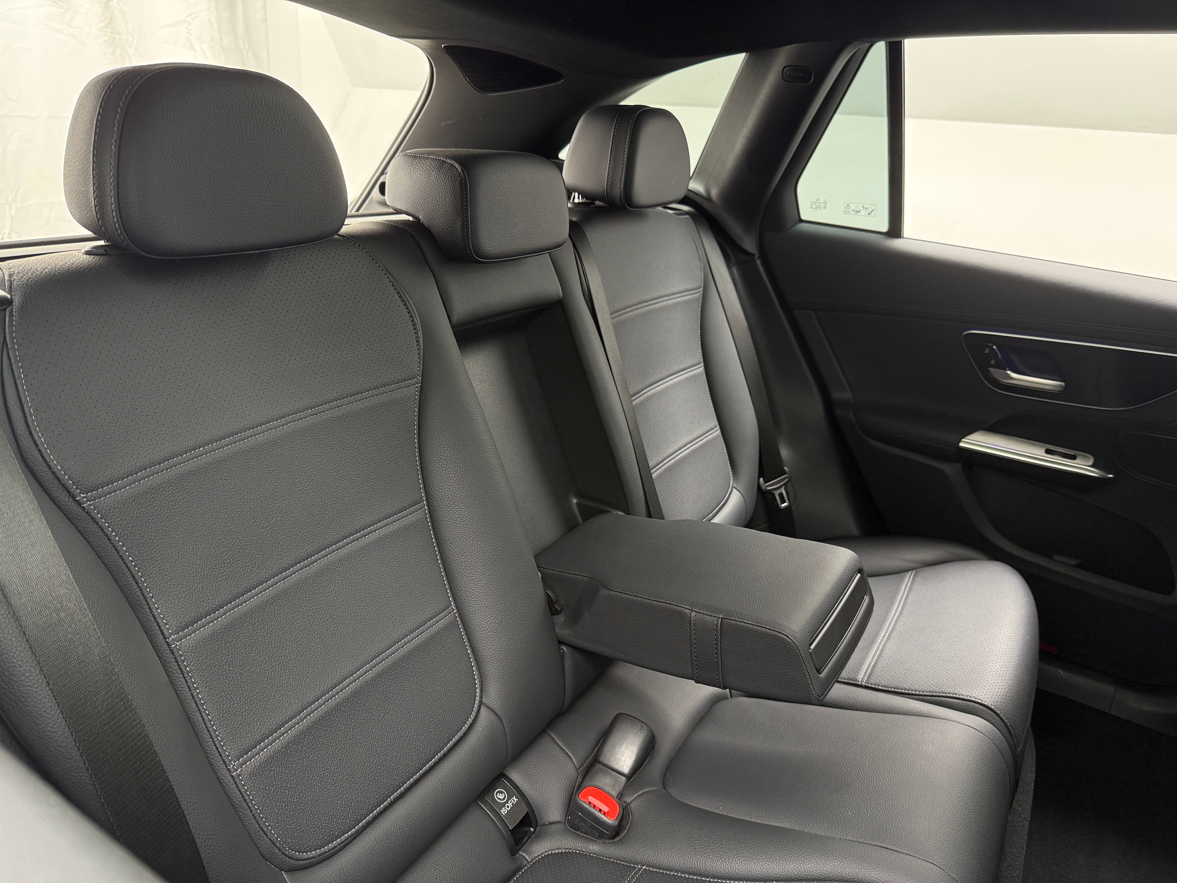 2024 Mercedes-Benz GLC 300 6