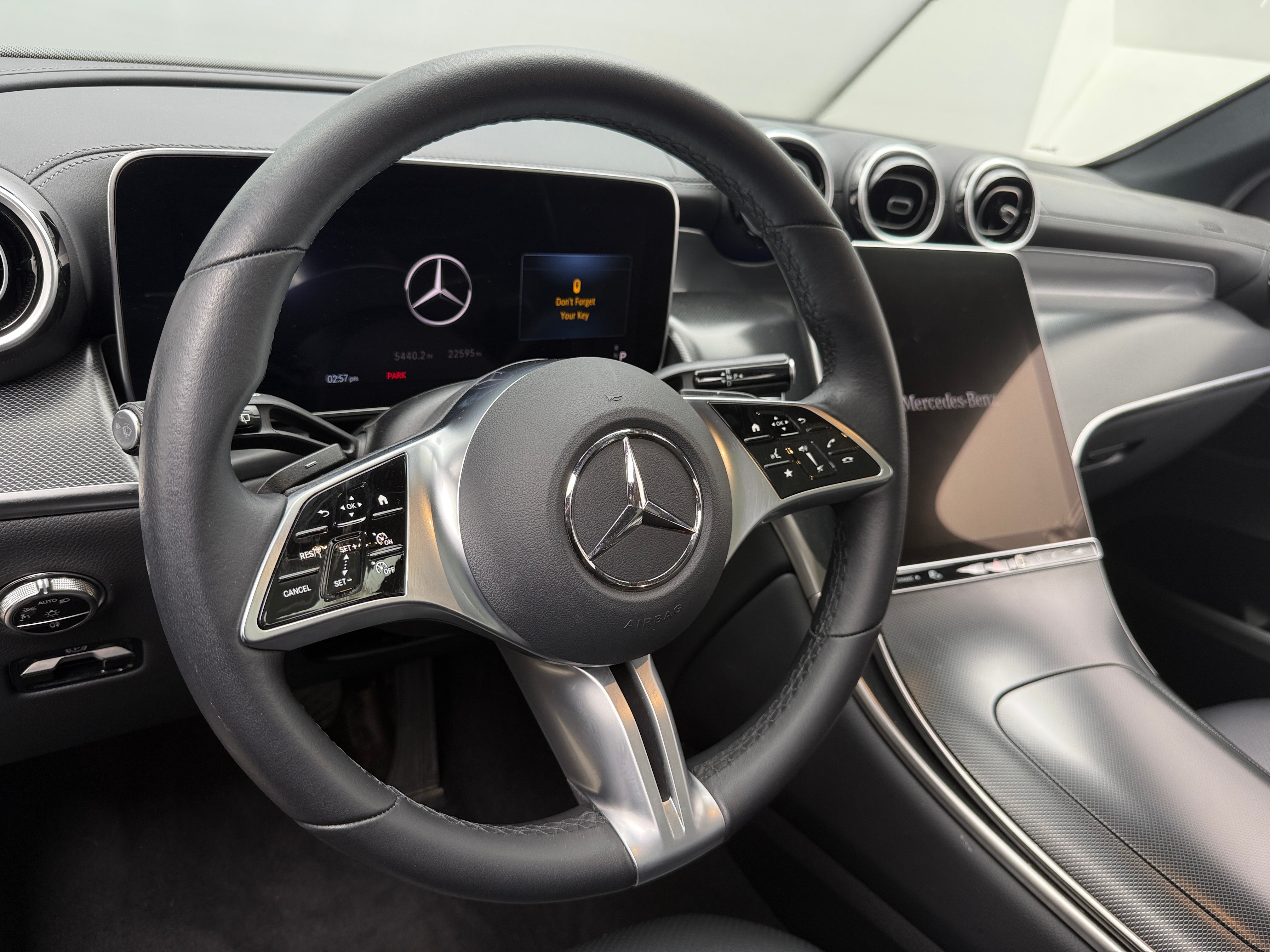 2024 Mercedes-Benz GLC 300 5