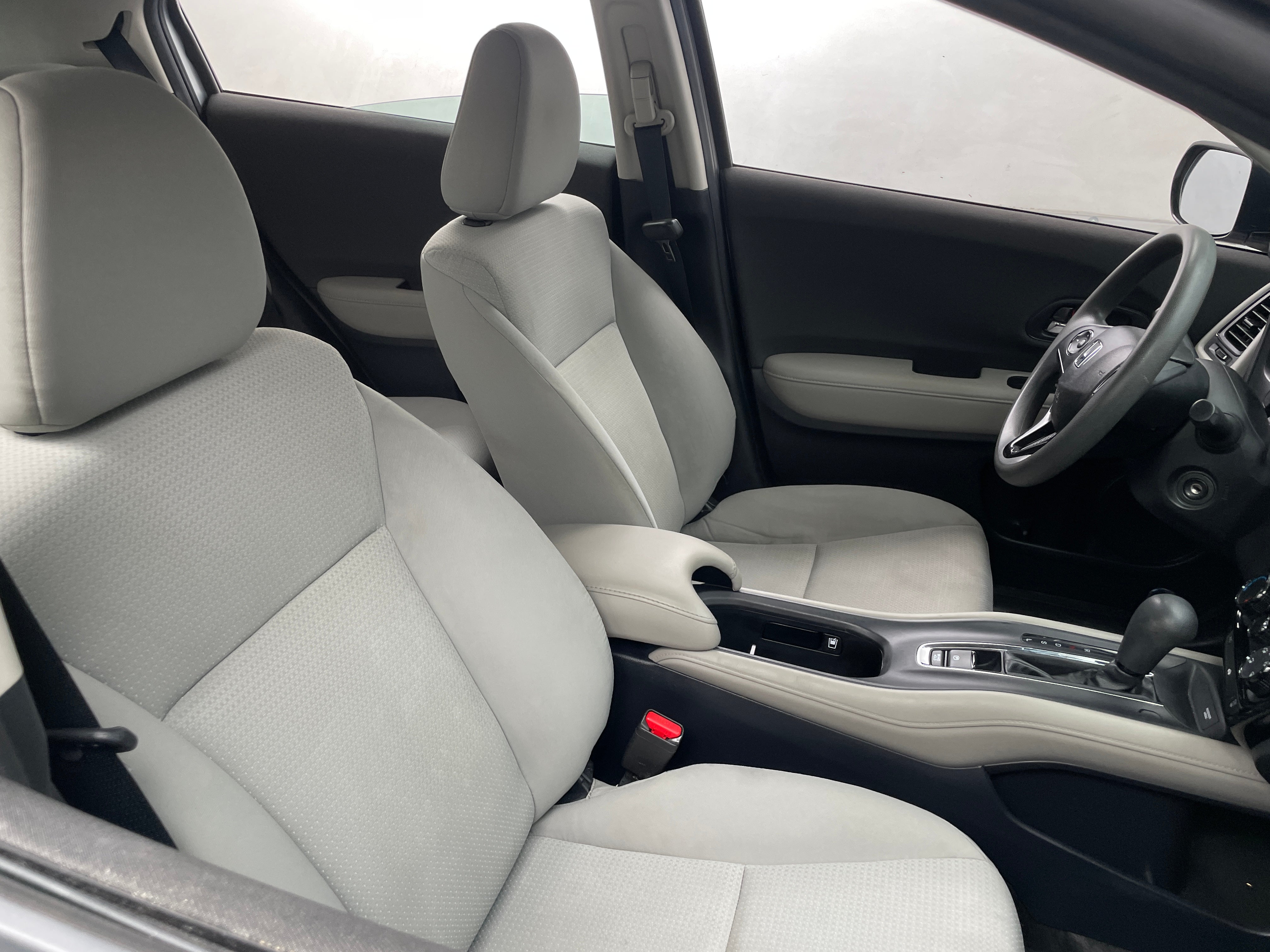 2019 Honda HR-V LX 2