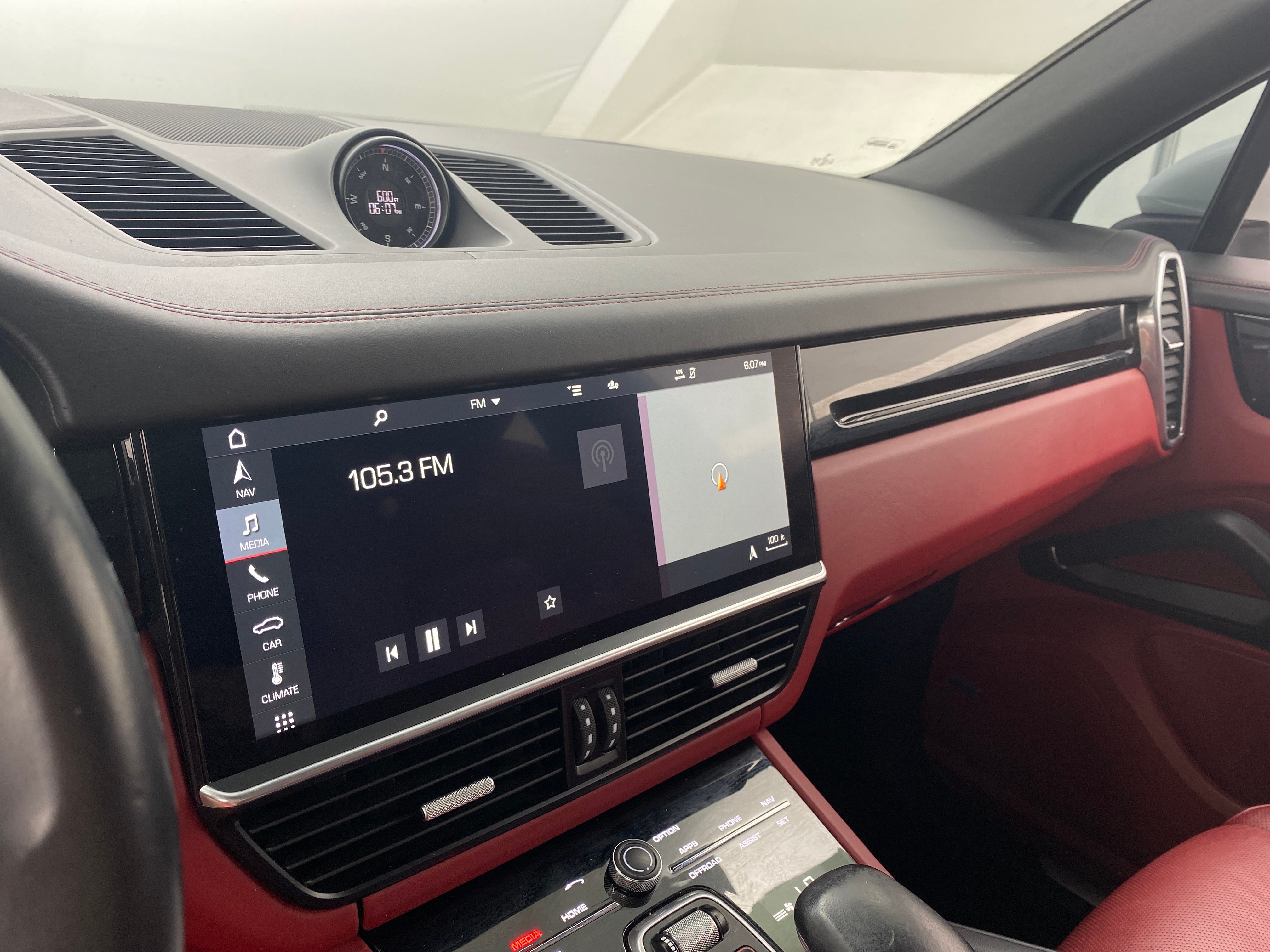 2020 Porsche Cayenne Base 3