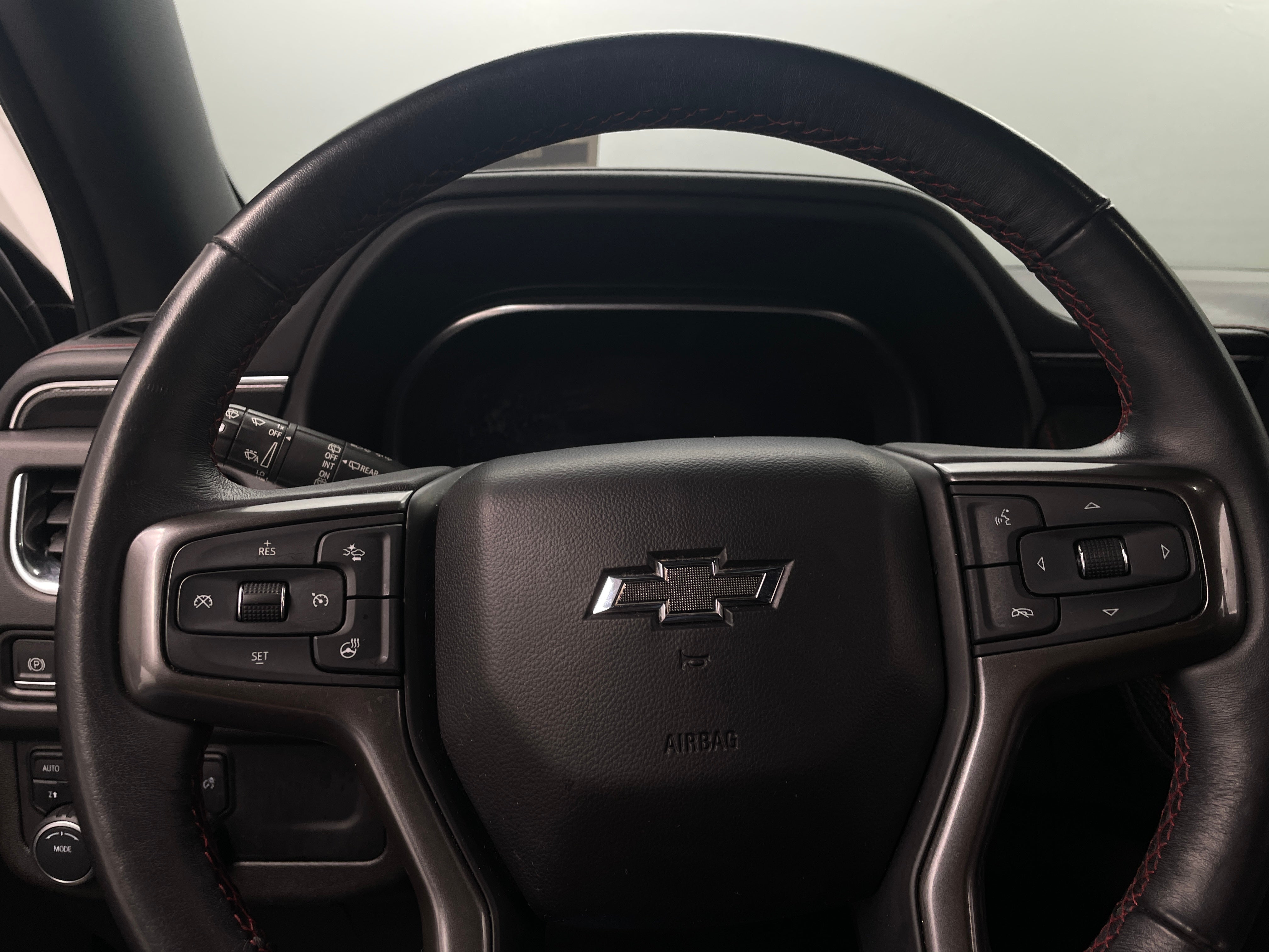 2022 Chevrolet Suburban RST 4