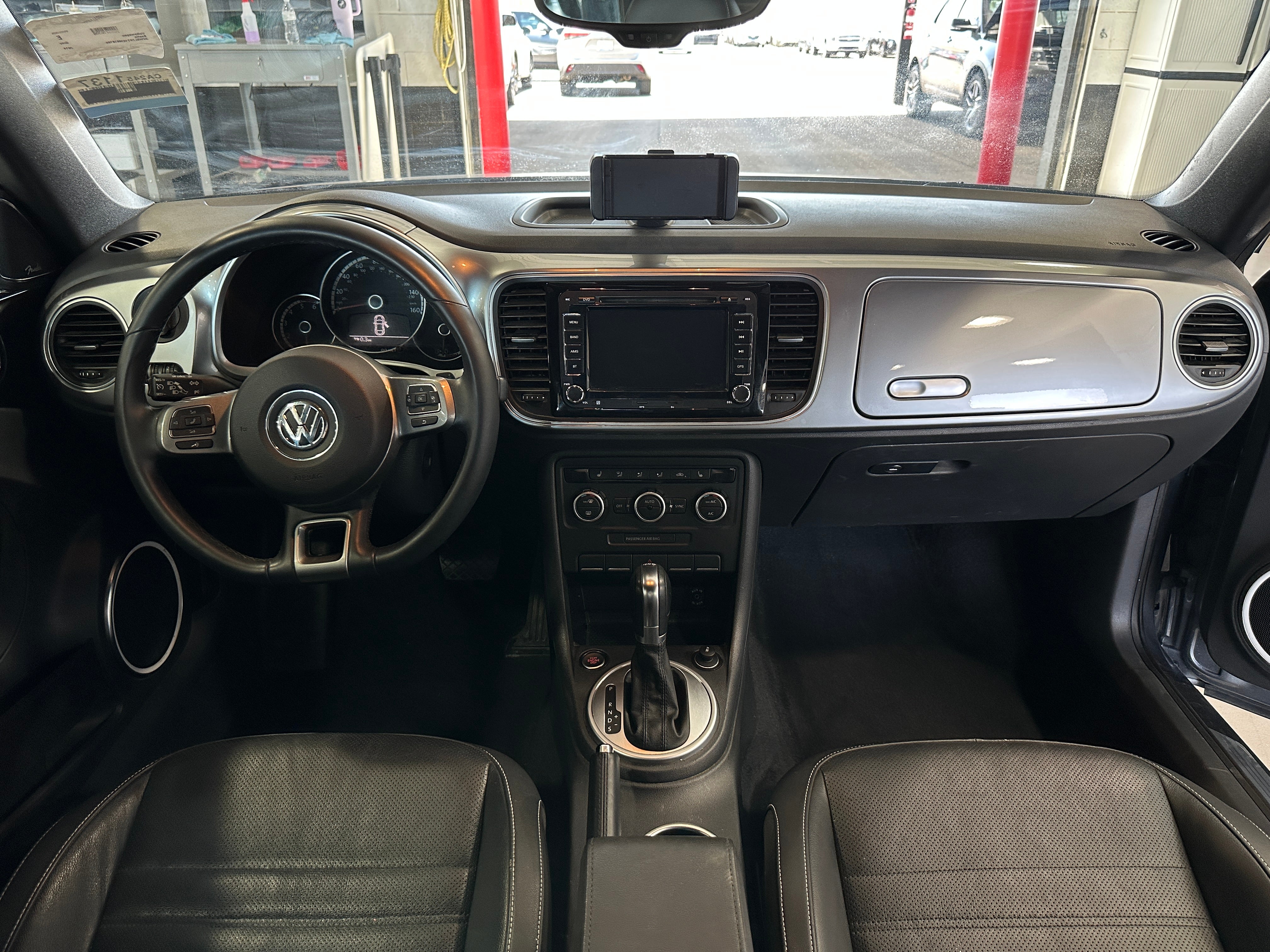 2014 Volkswagen Beetle  3