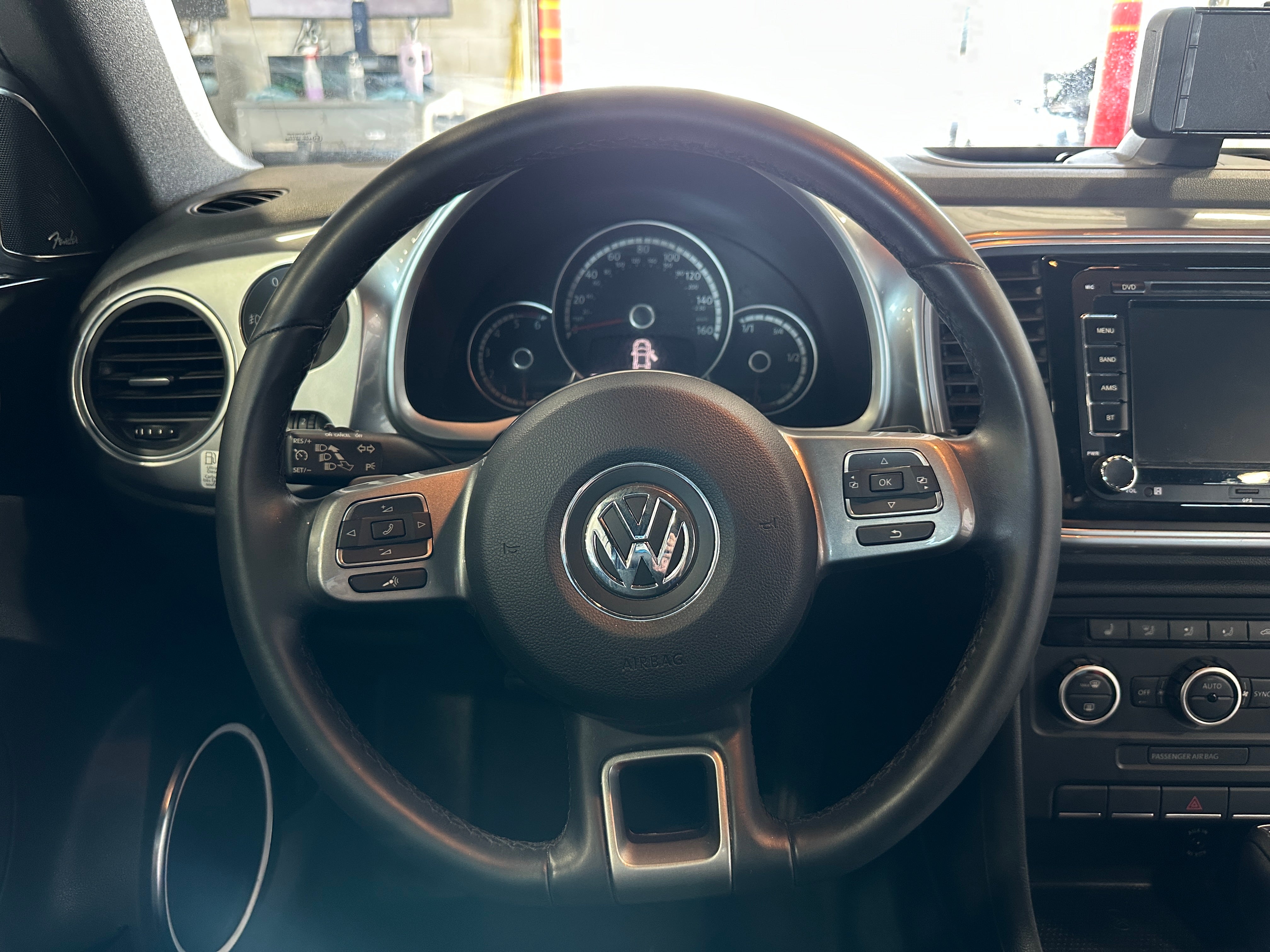 2014 Volkswagen Beetle  5