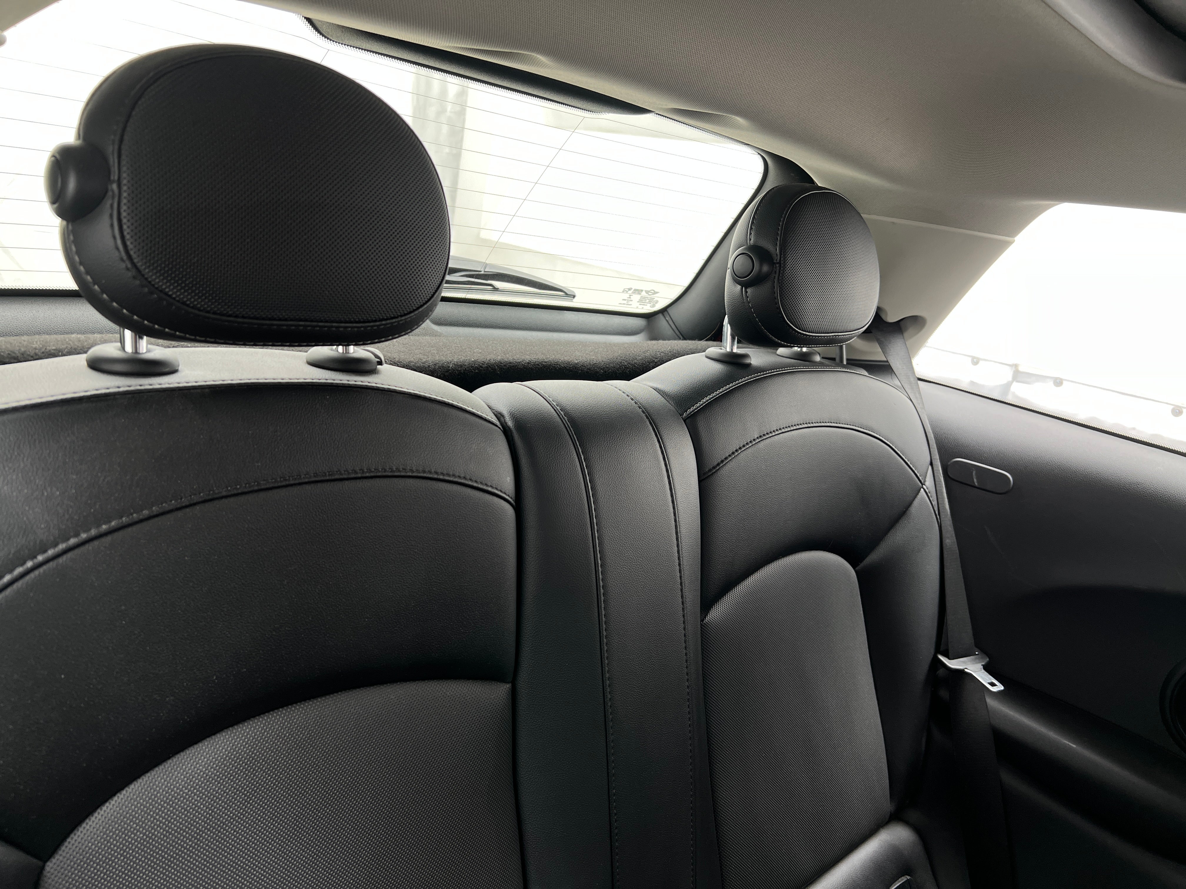 2015 MINI Cooper Hardtop 2 Door 5