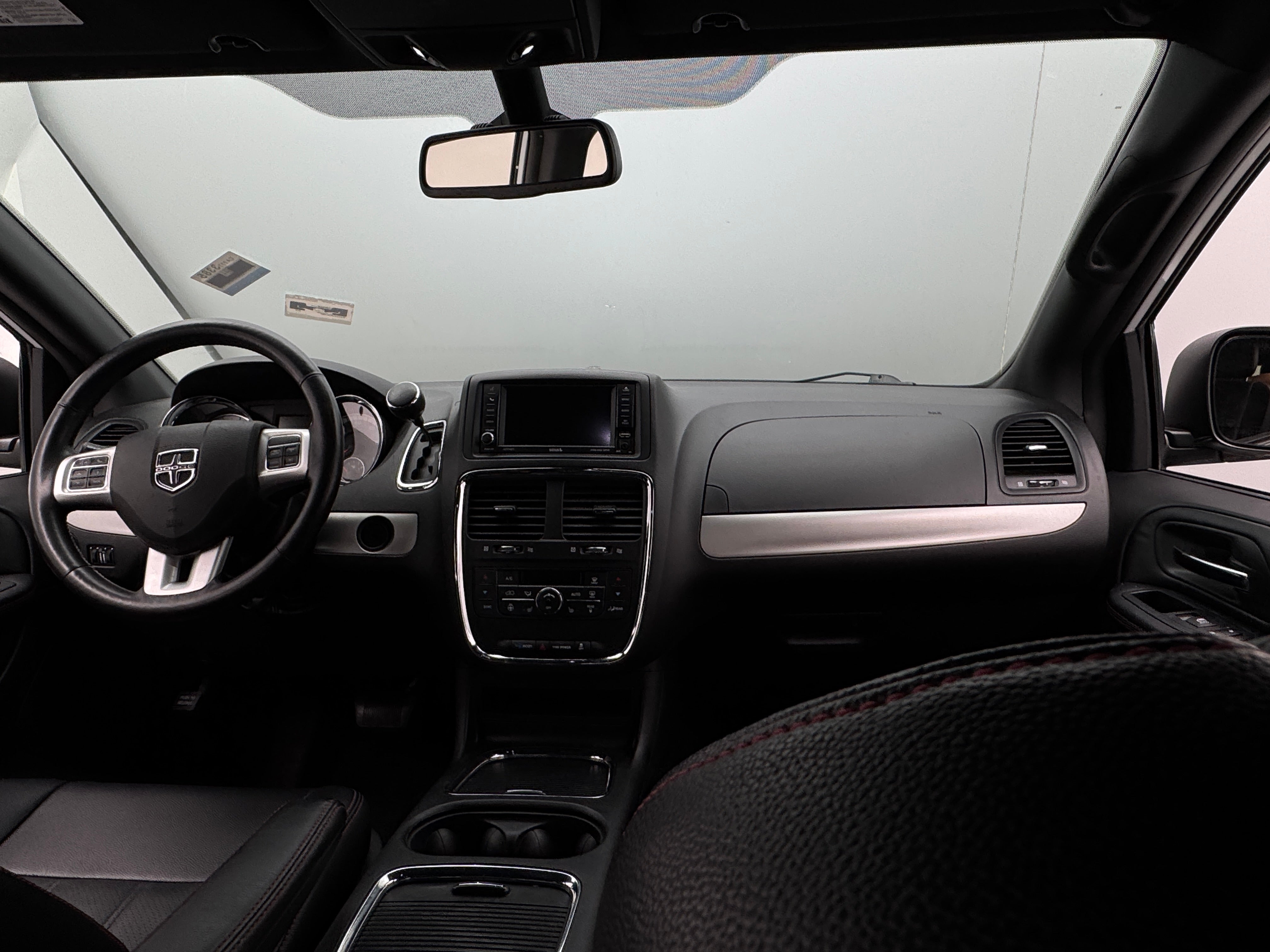 2019 Dodge Grand Caravan SE 2