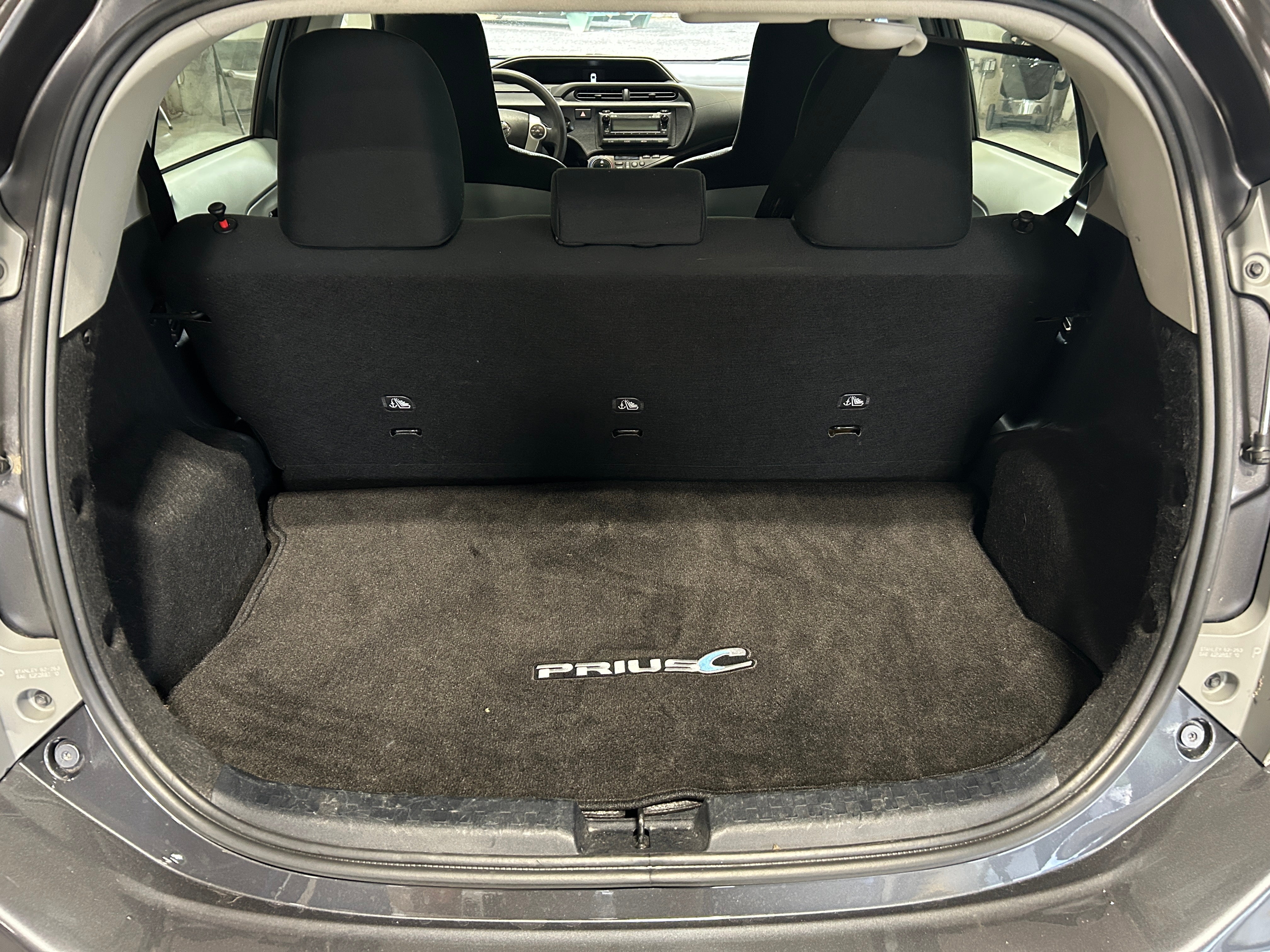 2012 Toyota Prius c One 7