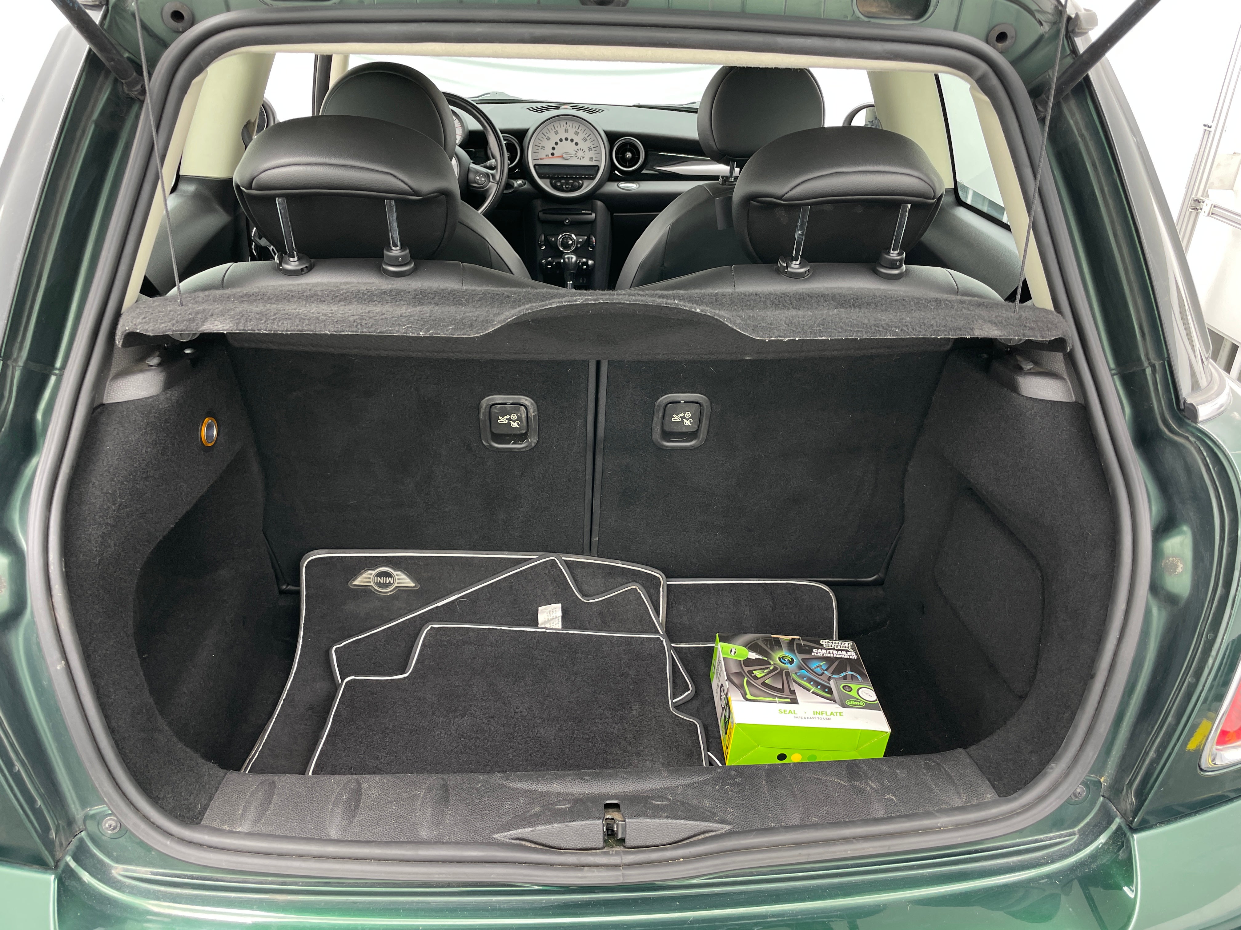 2012 MINI Cooper Hardtop  6