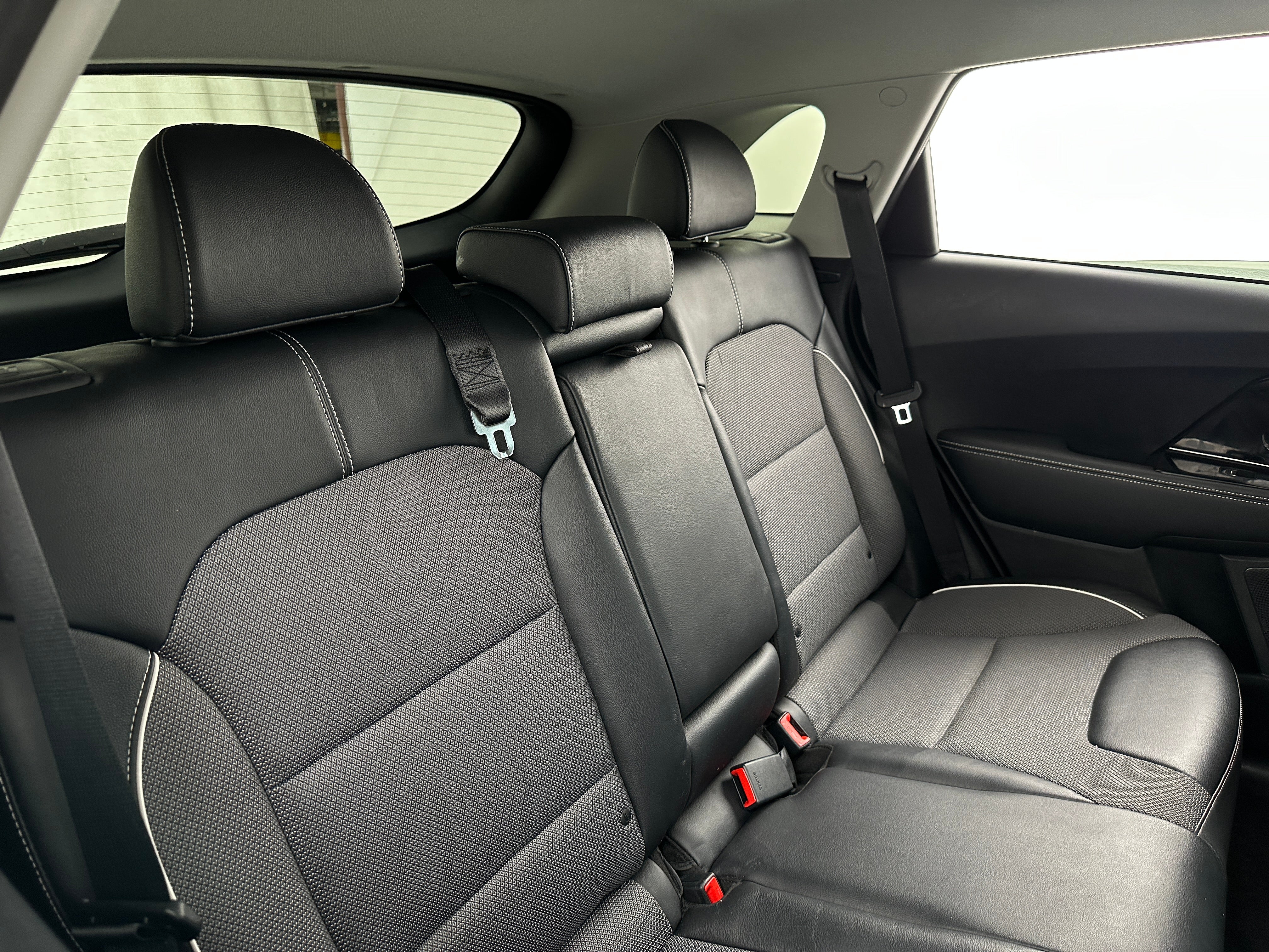 2022 Kia Niro EX 6