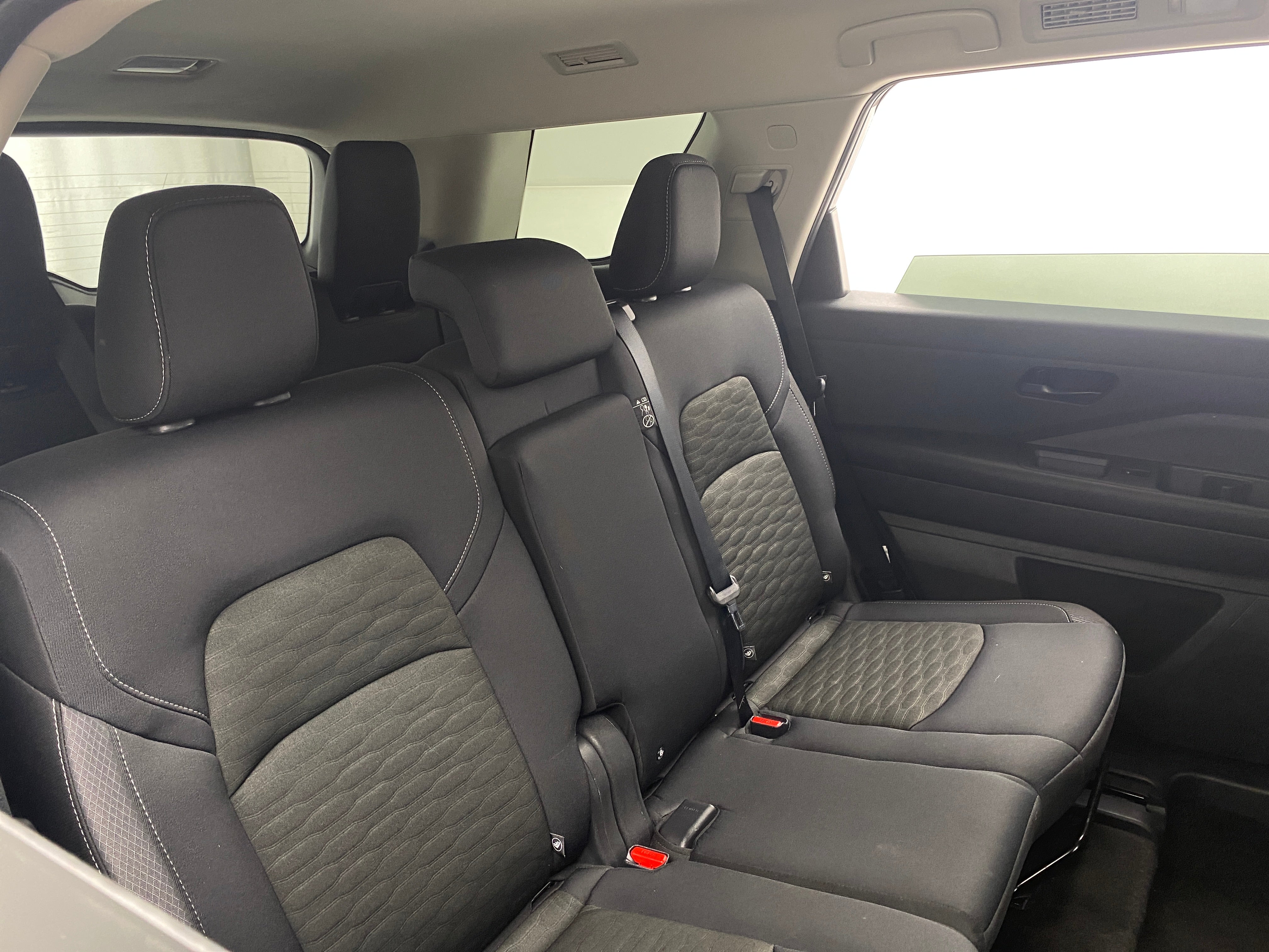 2024 Nissan Pathfinder S 6