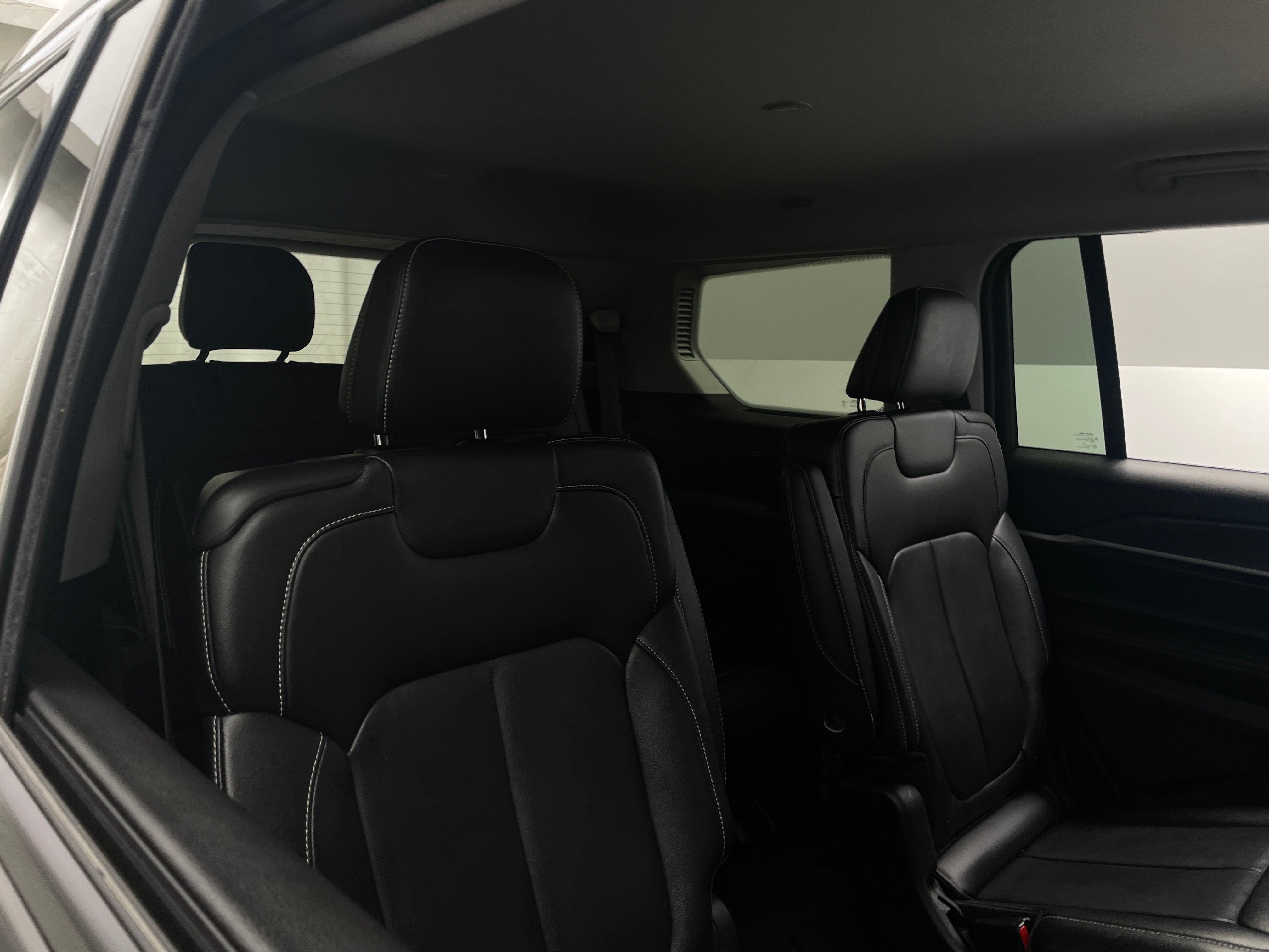 2022 Jeep Grand Cherokee L Limited Edition 5