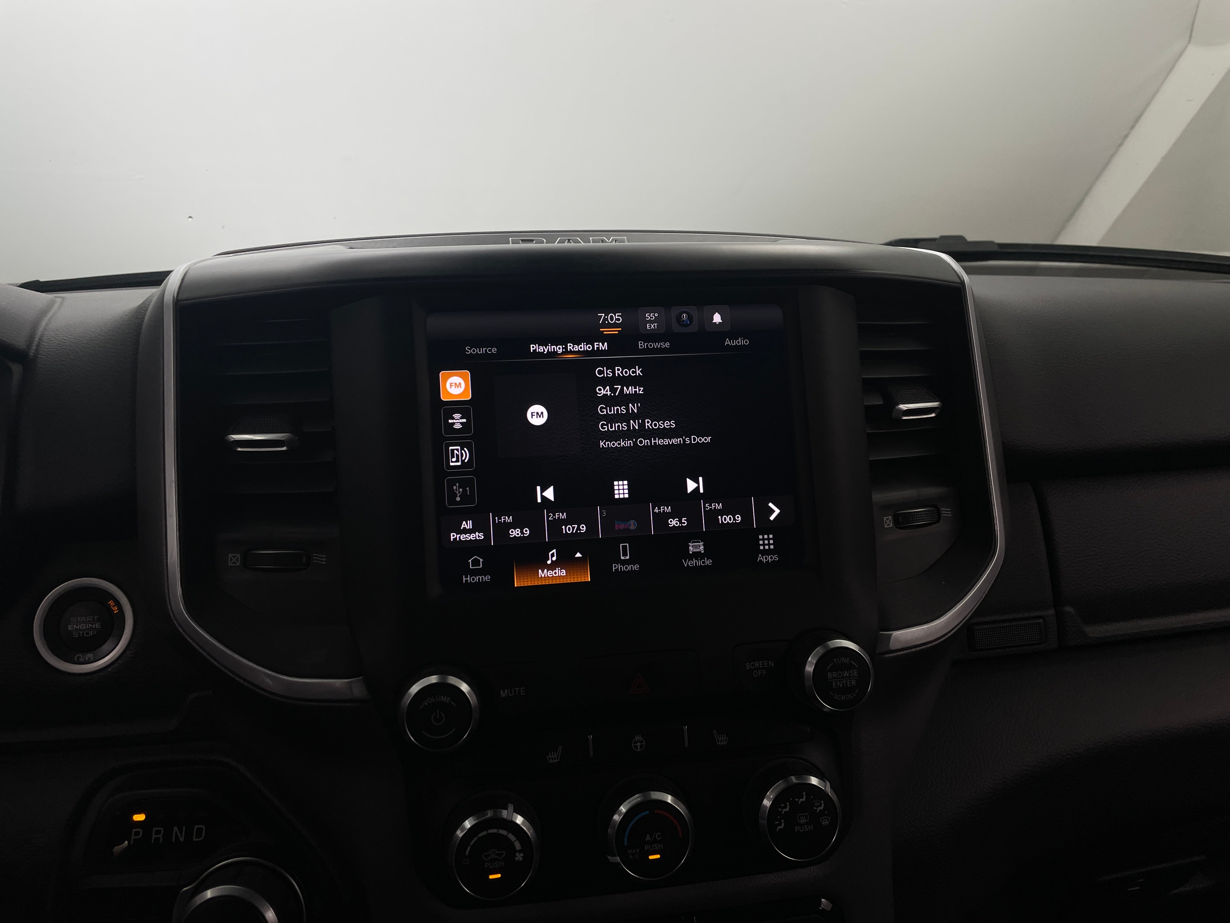 2023 RAM 1500 Big Horn 4