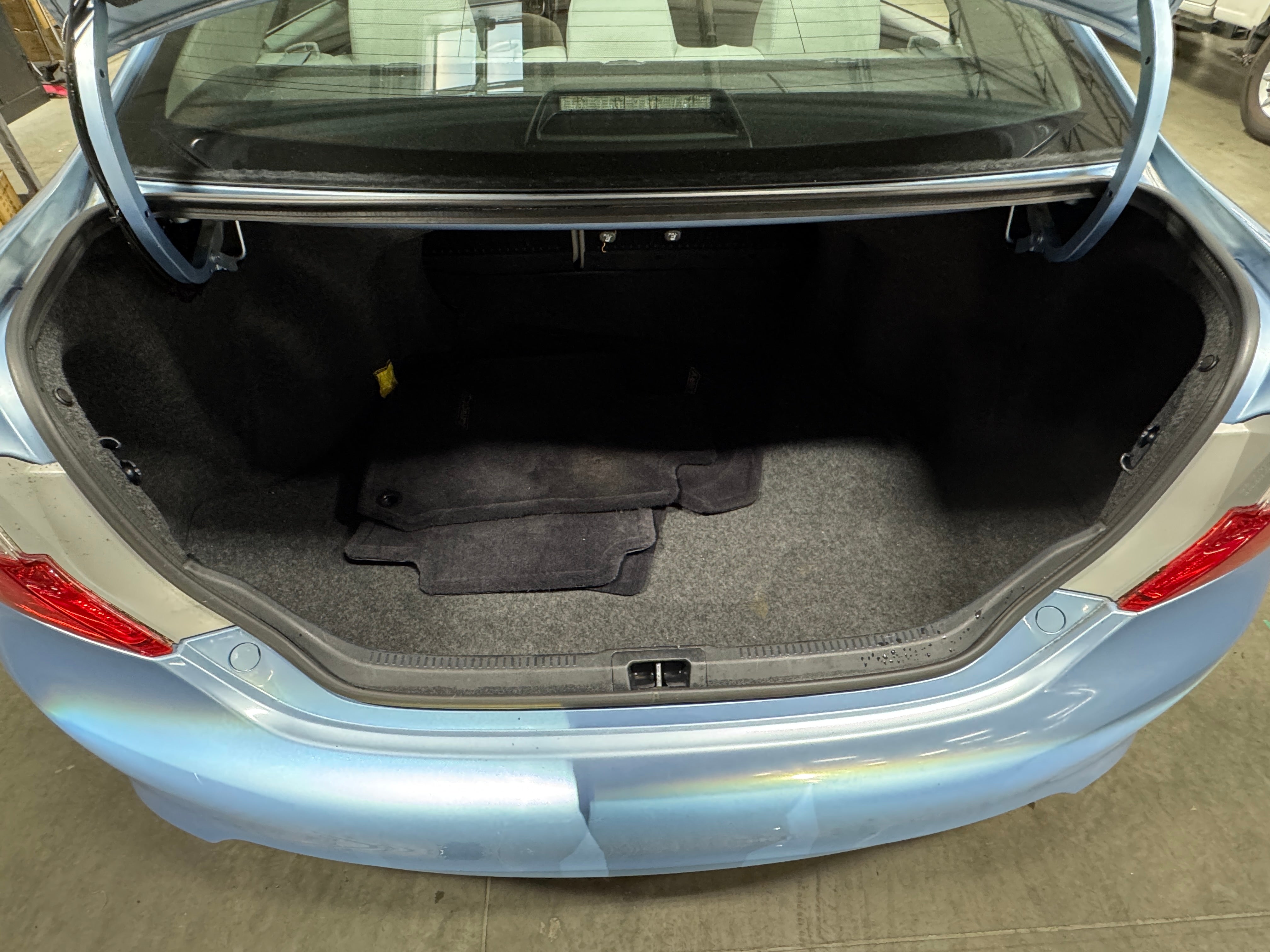2012 Toyota Camry LE 7