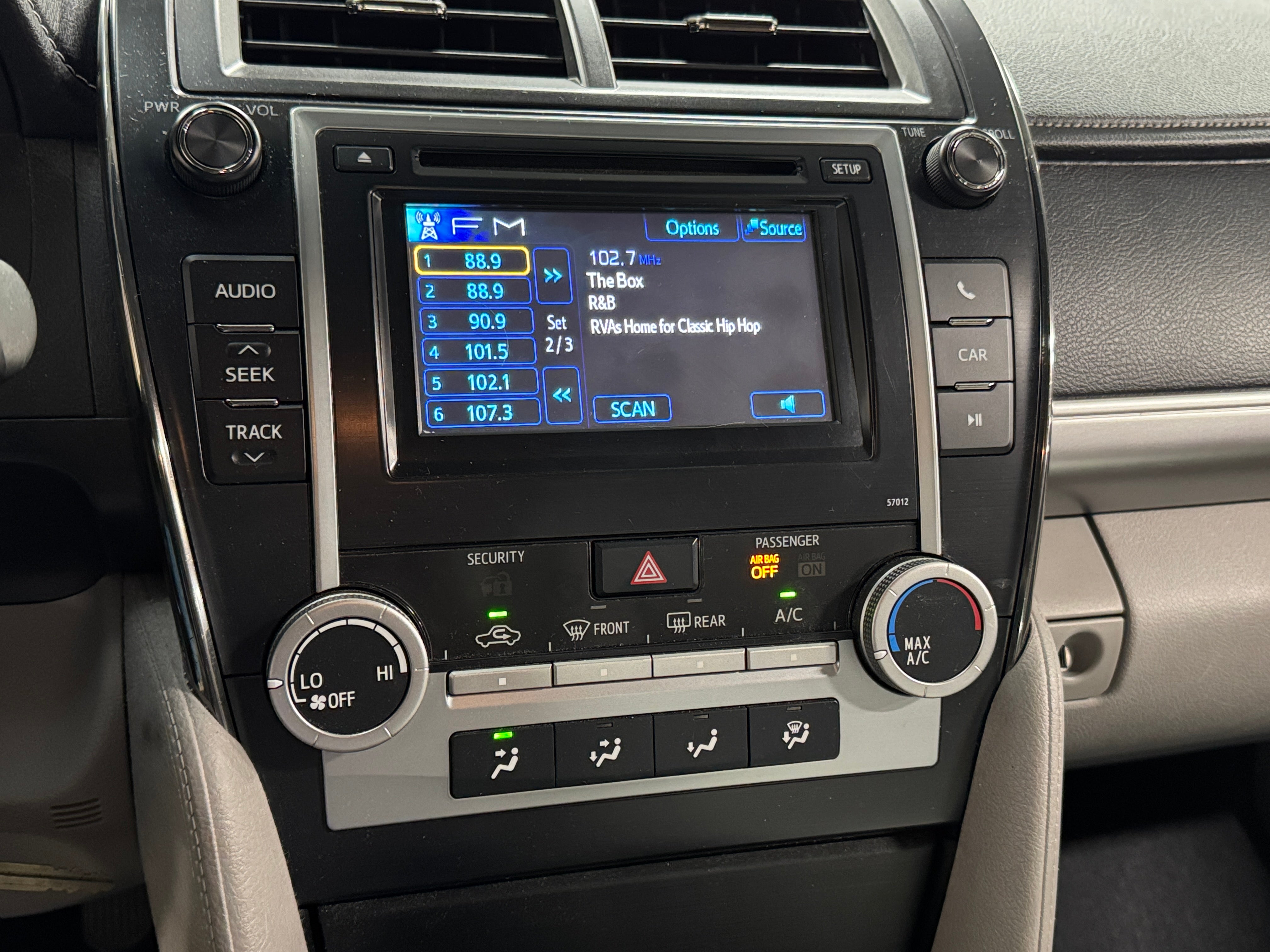 2012 Toyota Camry LE 4