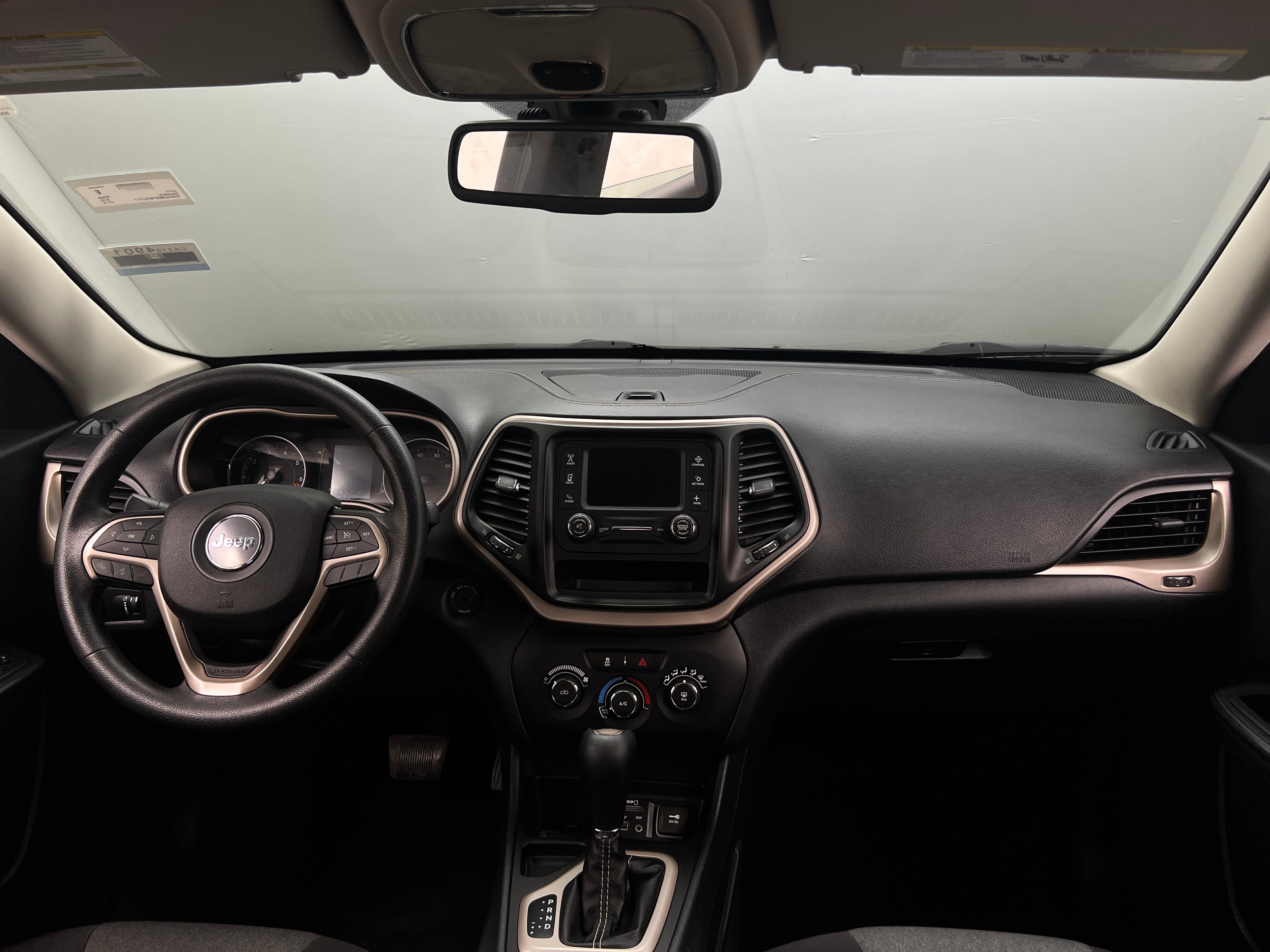2015 Jeep Cherokee Sport 3