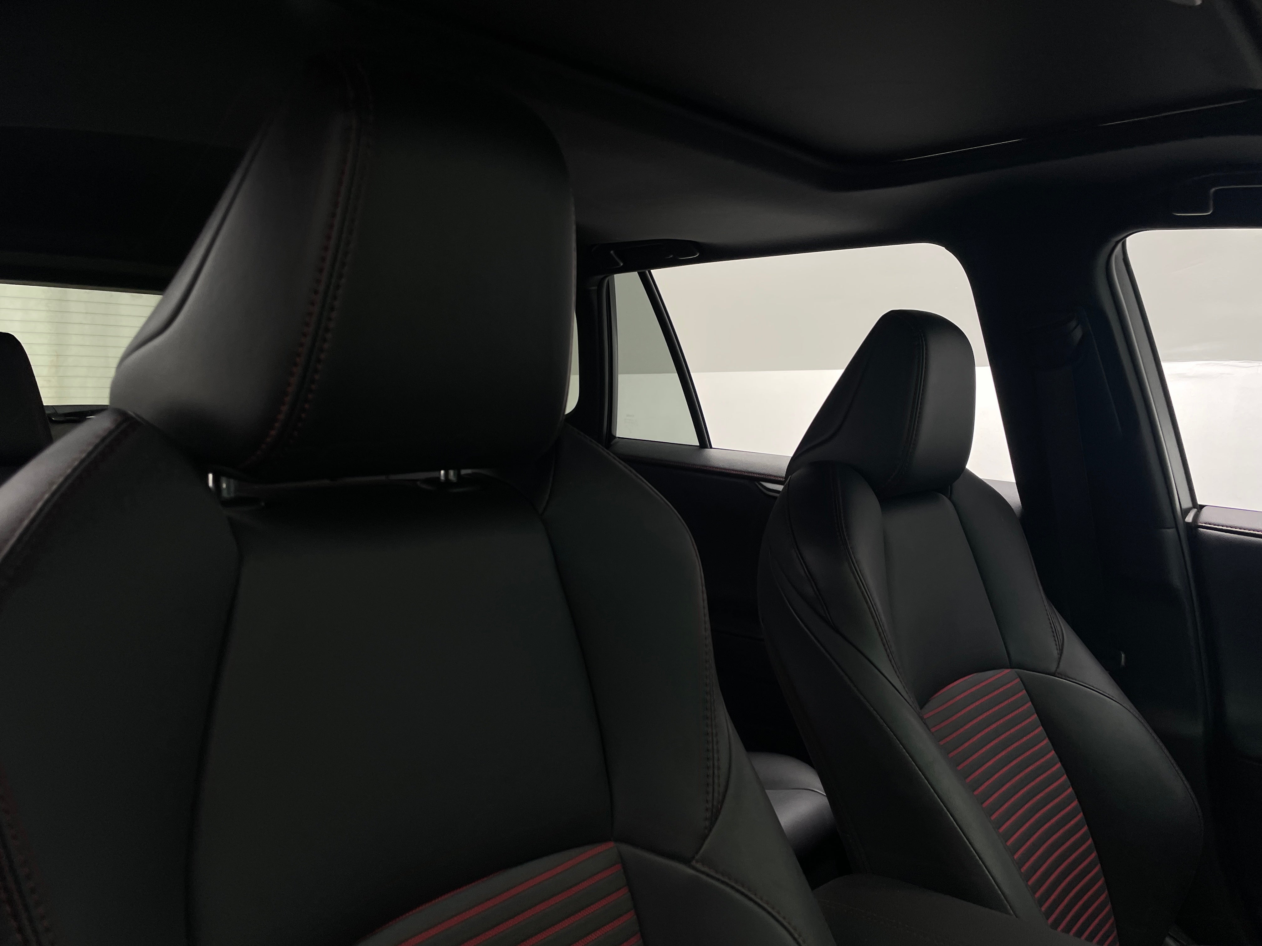 2023 Toyota RAV4 Prime XSE 2