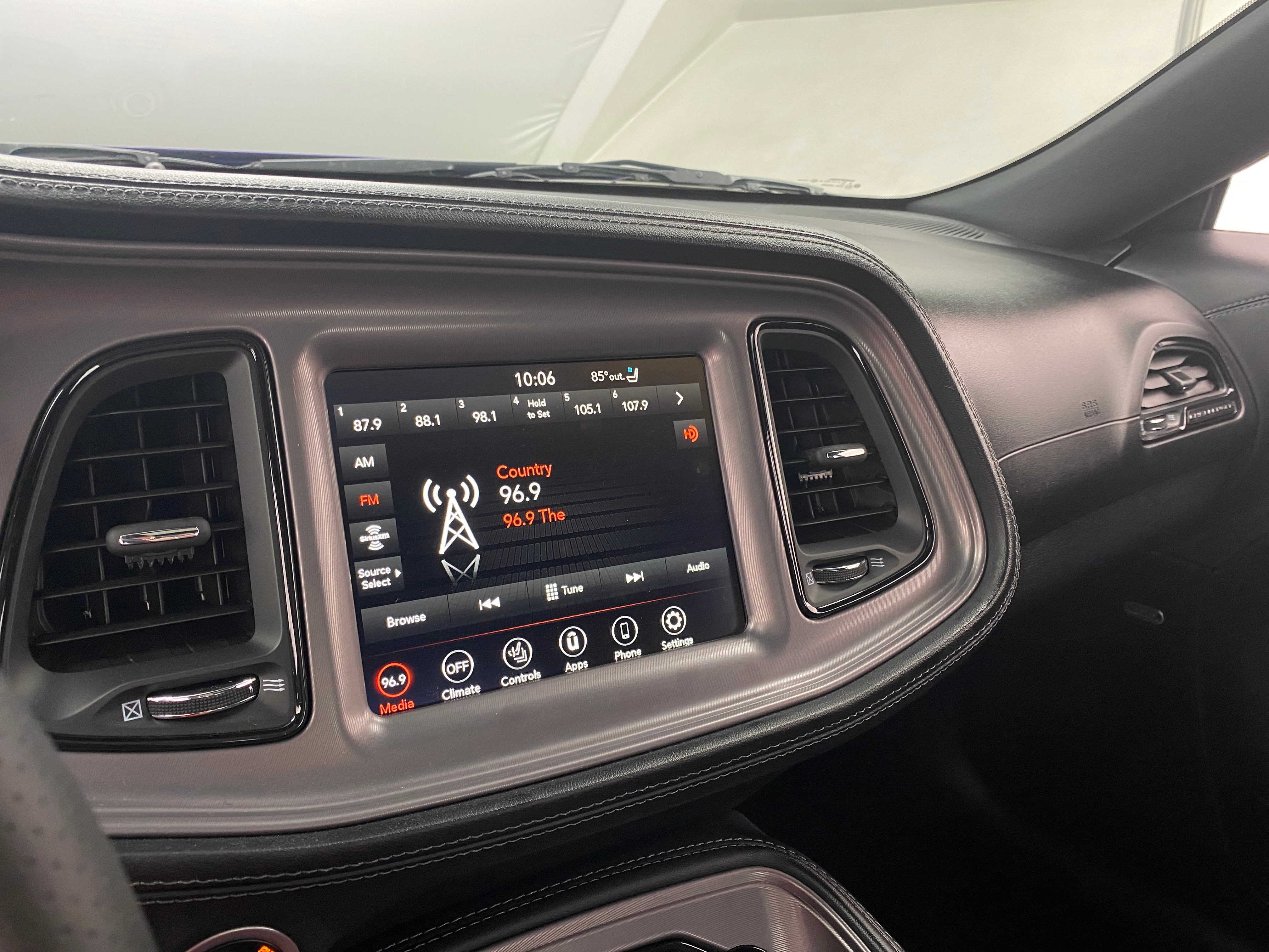 2023 Dodge Challenger R/T 3