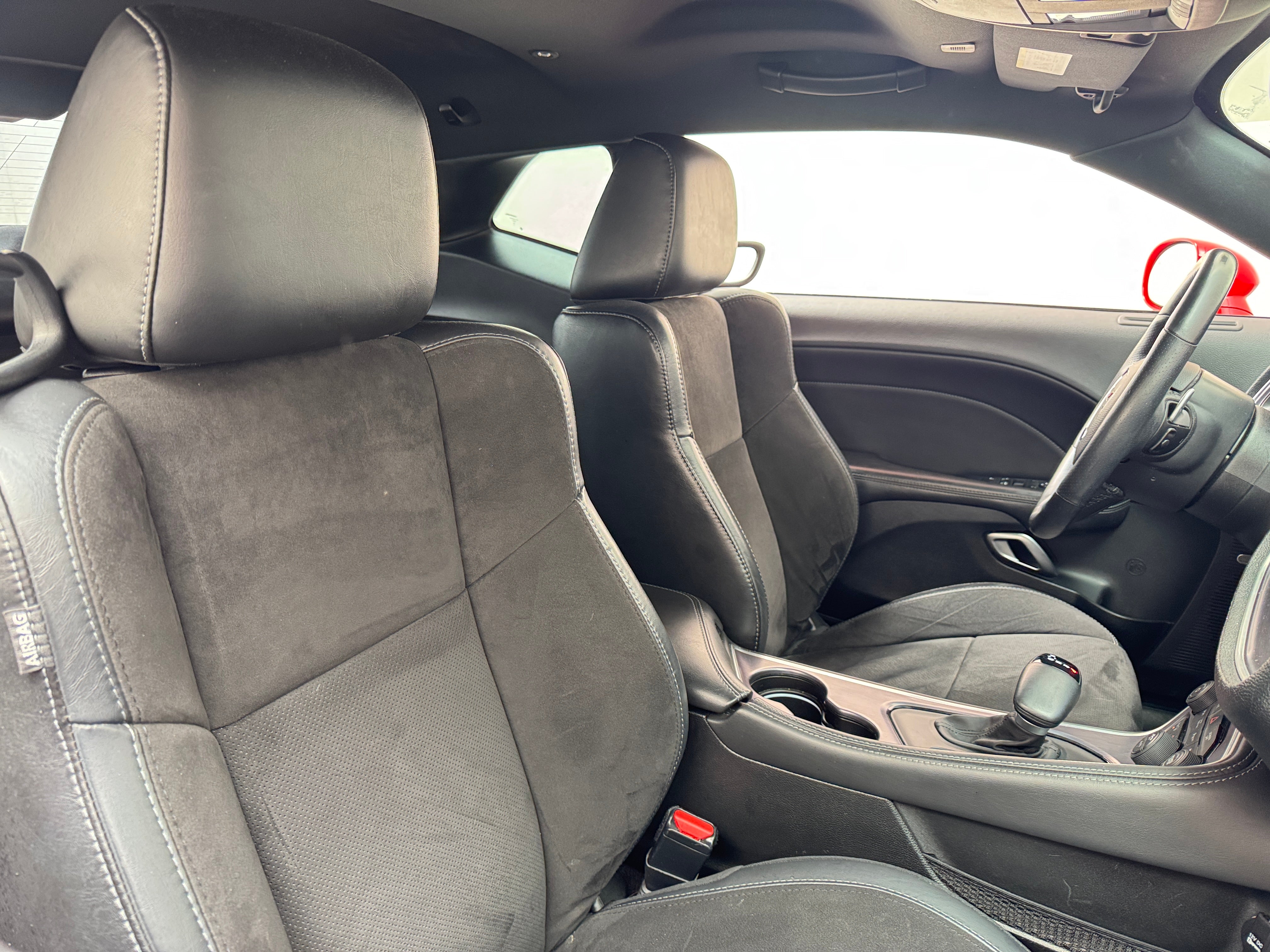 2018 Dodge Challenger SXT 2