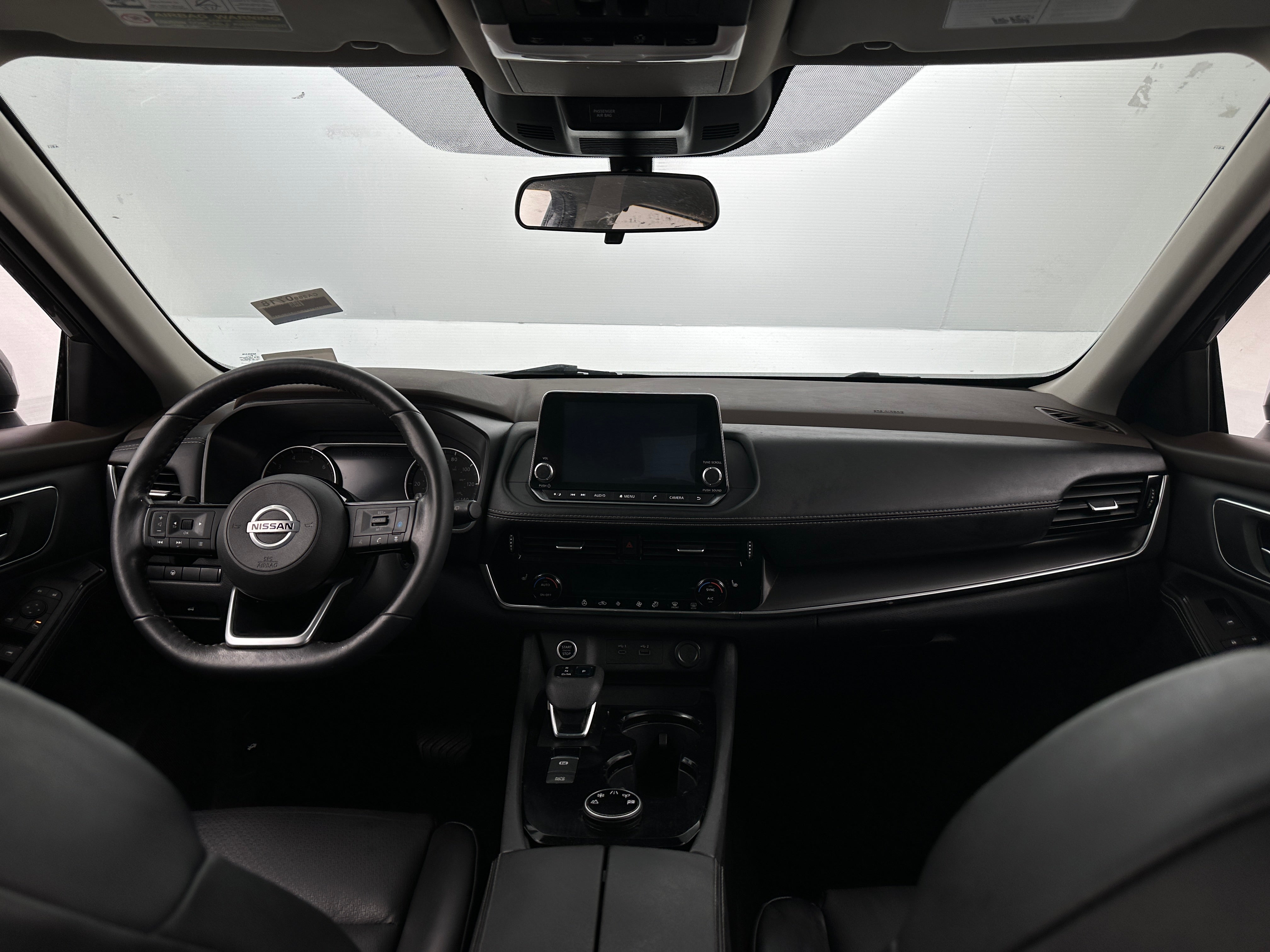 2021 Nissan Rogue SV 3