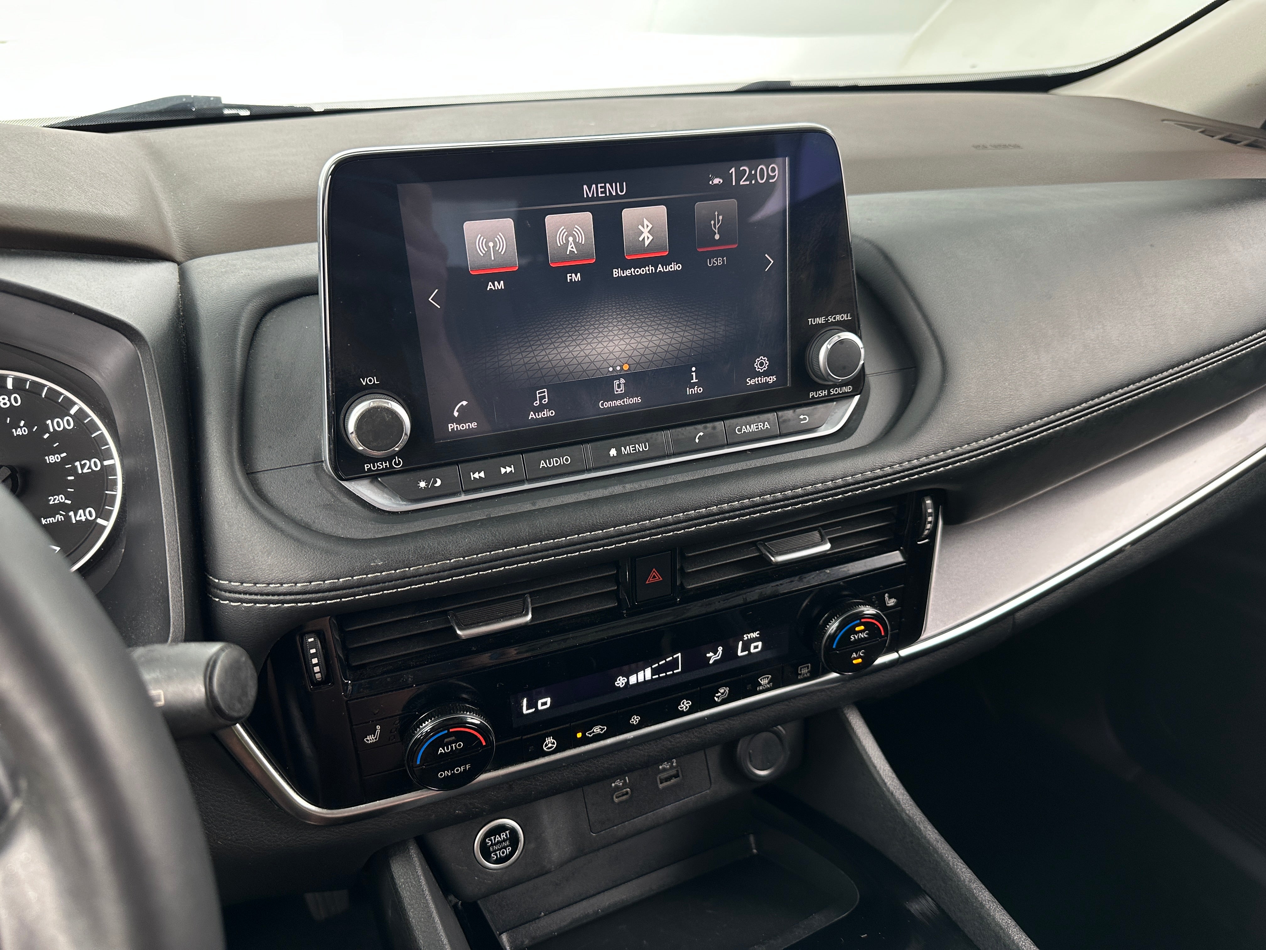 2021 Nissan Rogue SV 4