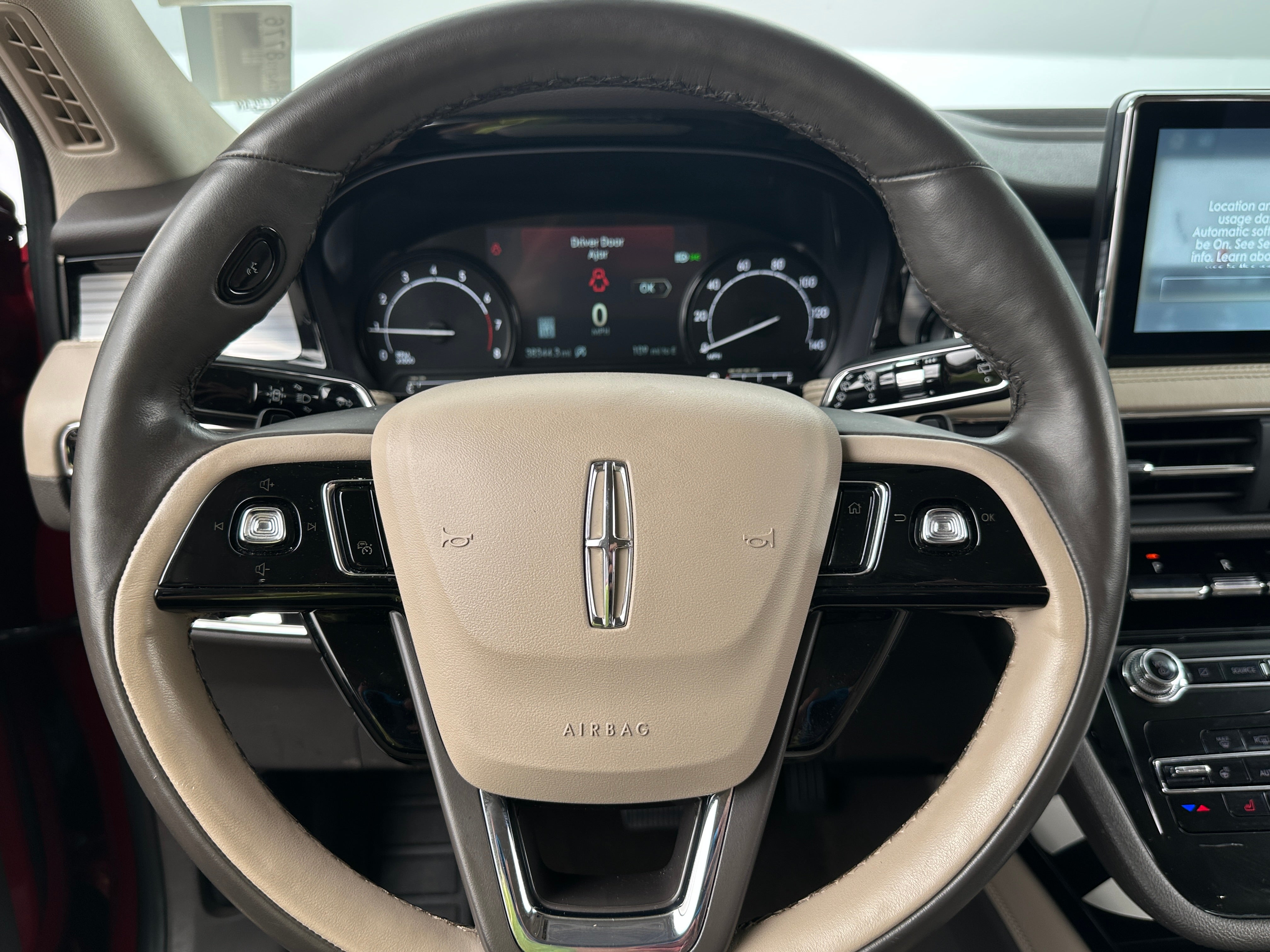 2021 Lincoln Corsair  4