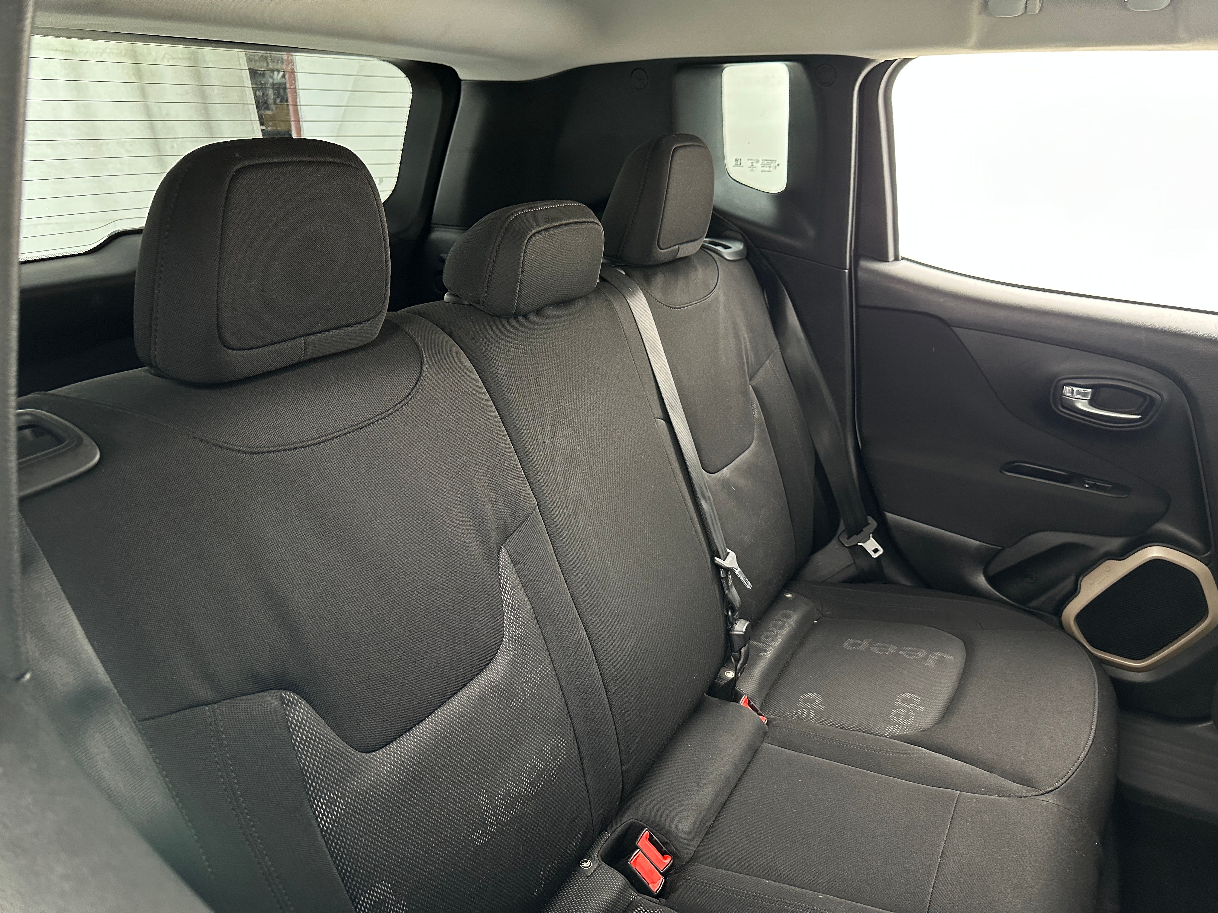 2016 Jeep Renegade Sport 6