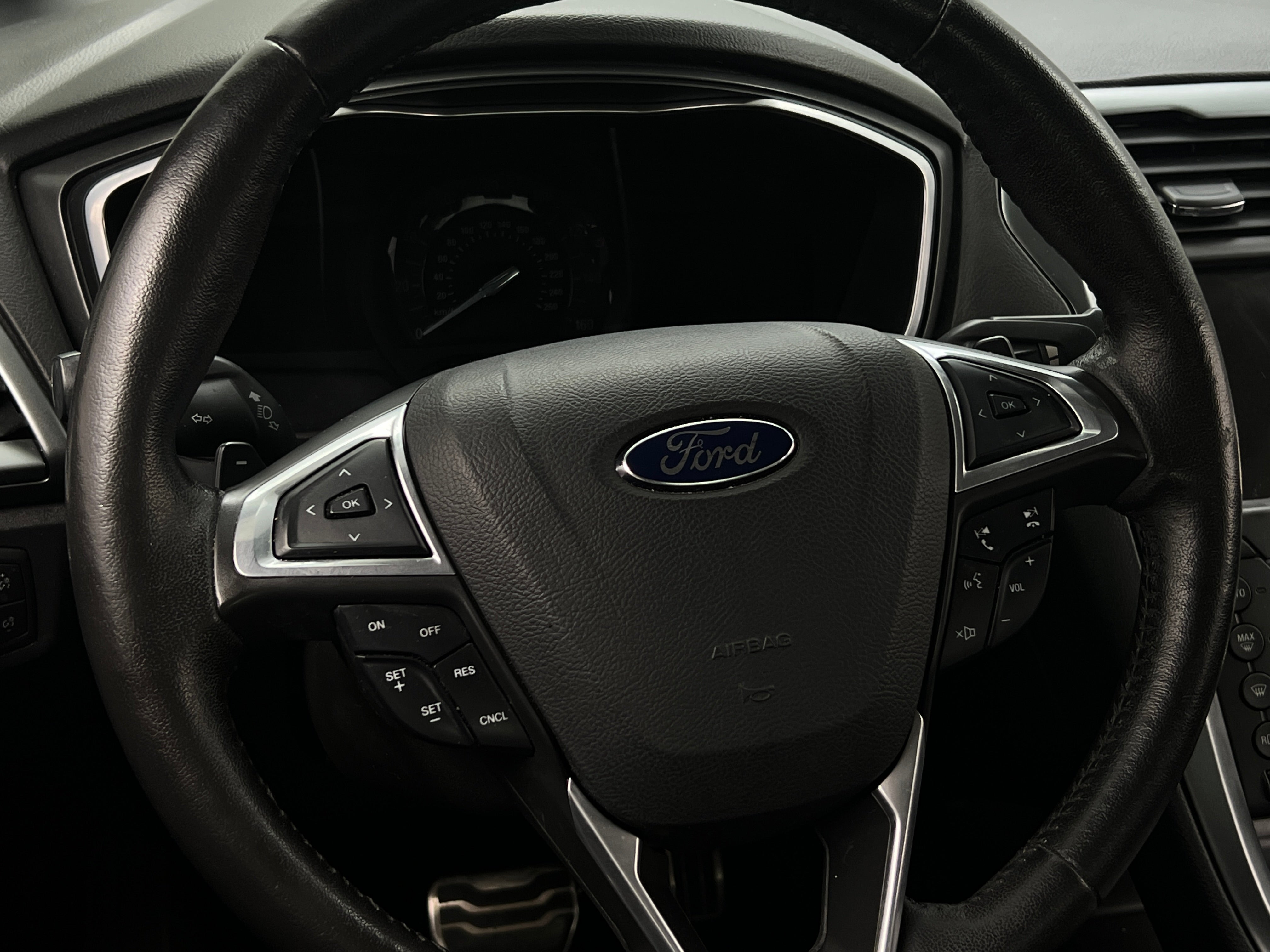 2016 Ford Fusion Titanium 4