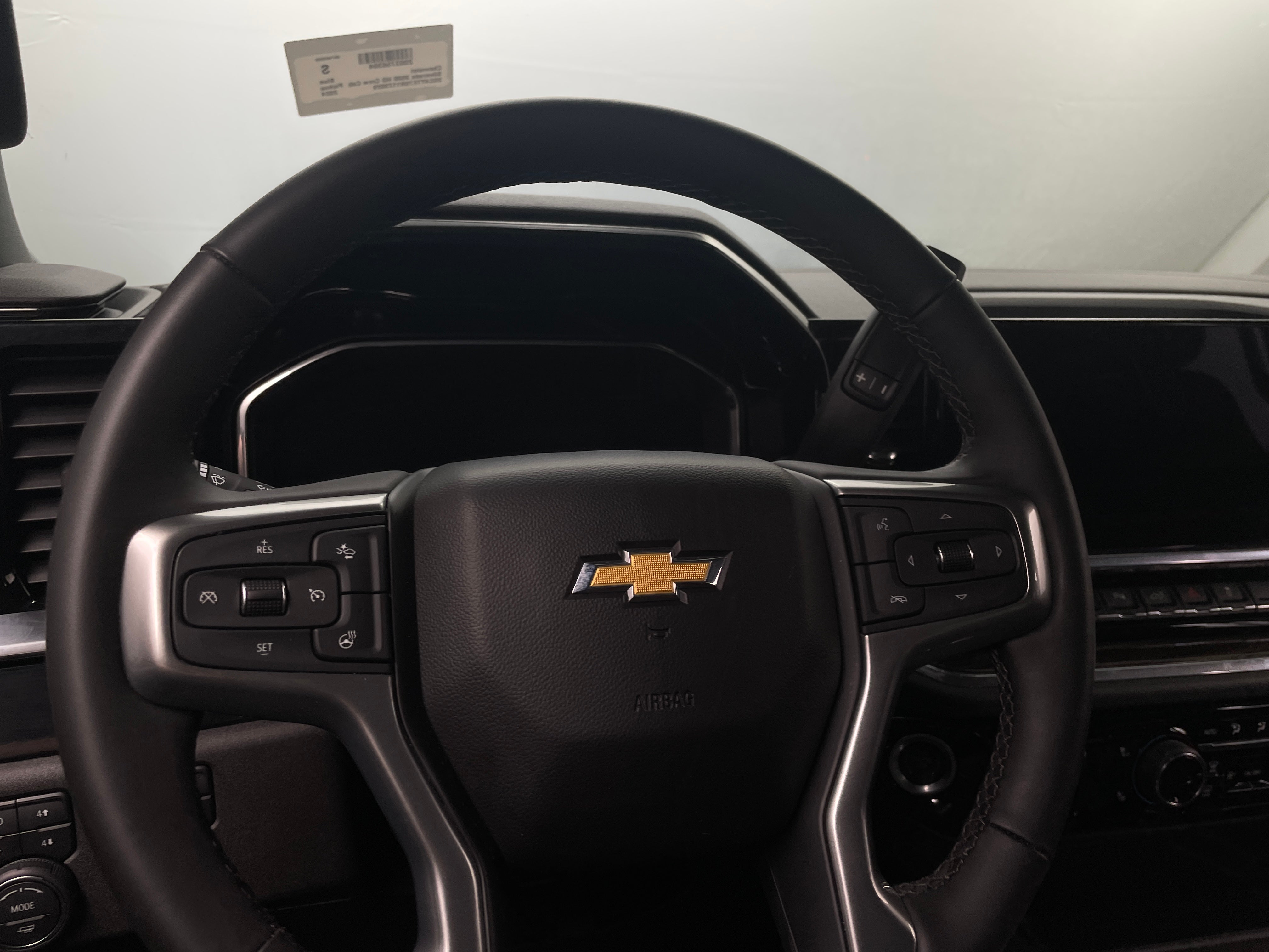 2024 Chevrolet Silverado 3500 LT 5