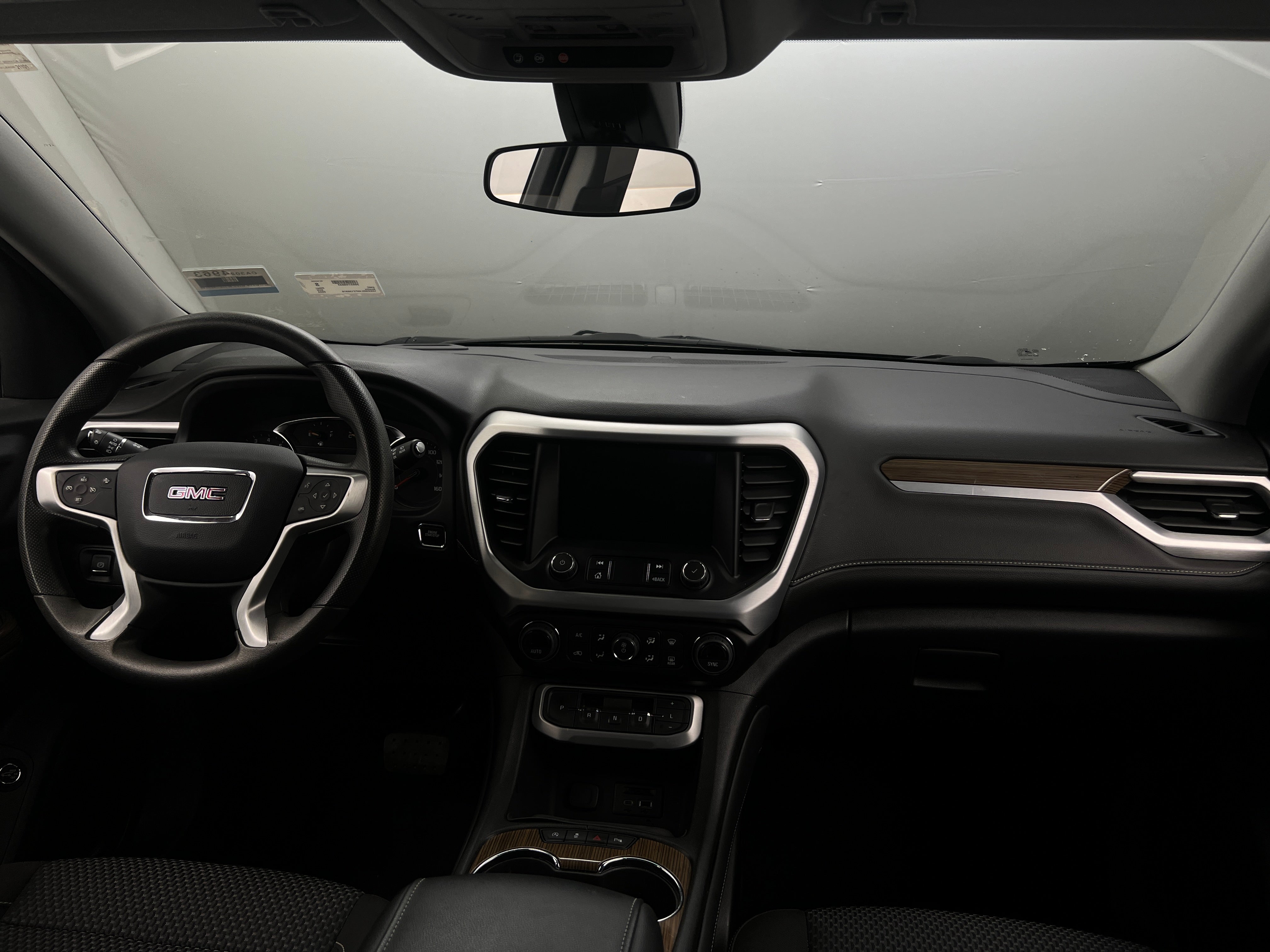 2023 GMC Acadia SLE 3