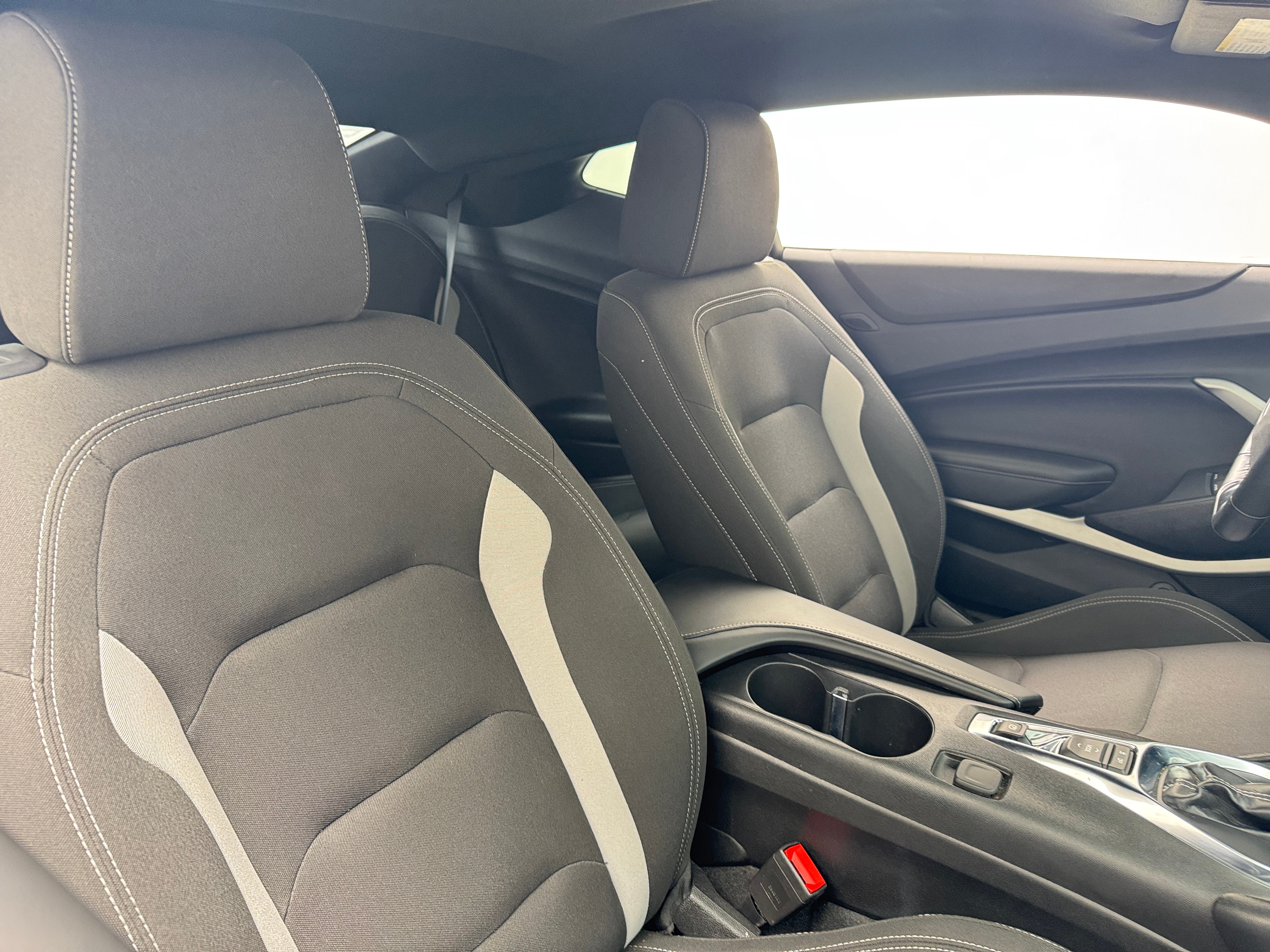 2021 Chevrolet Camaro  2