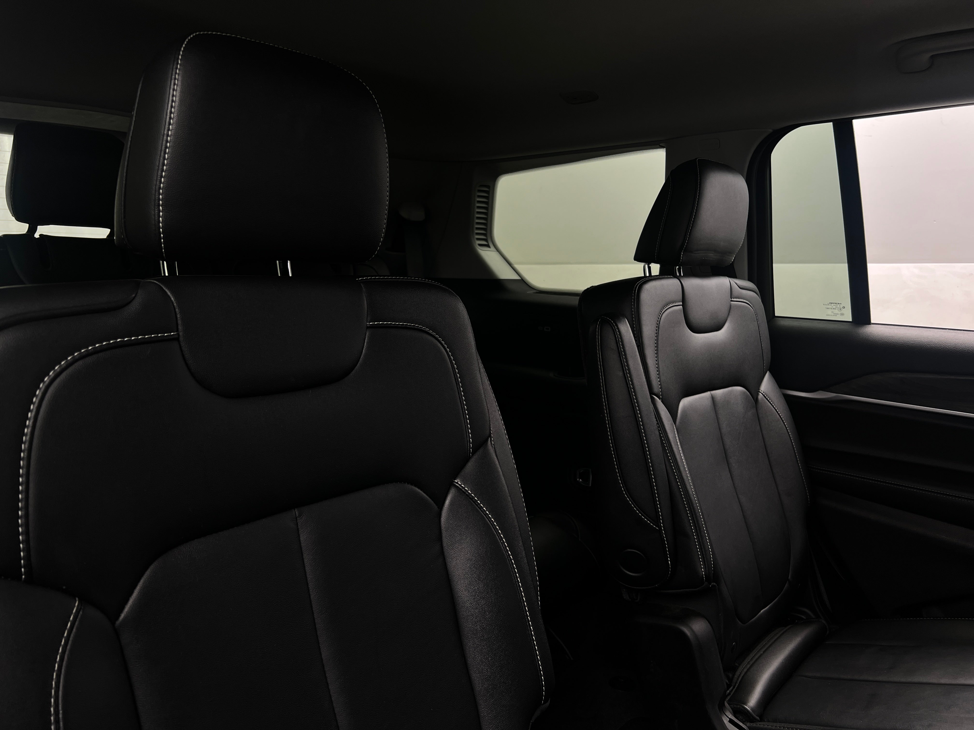 2022 Jeep Grand Cherokee L Limited Edition 5