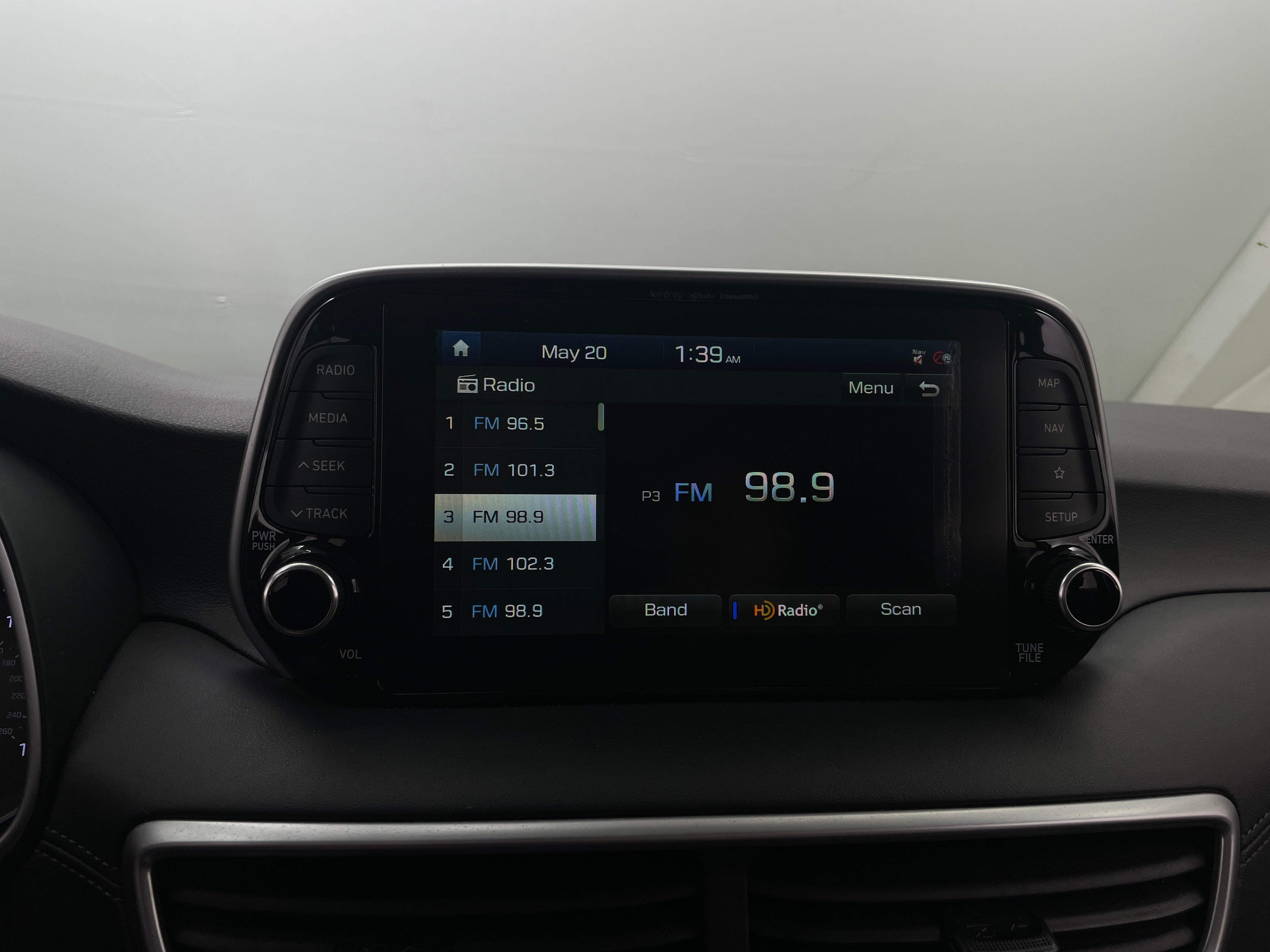 Thumbnail: 2021 Hyundai Tucson - 3