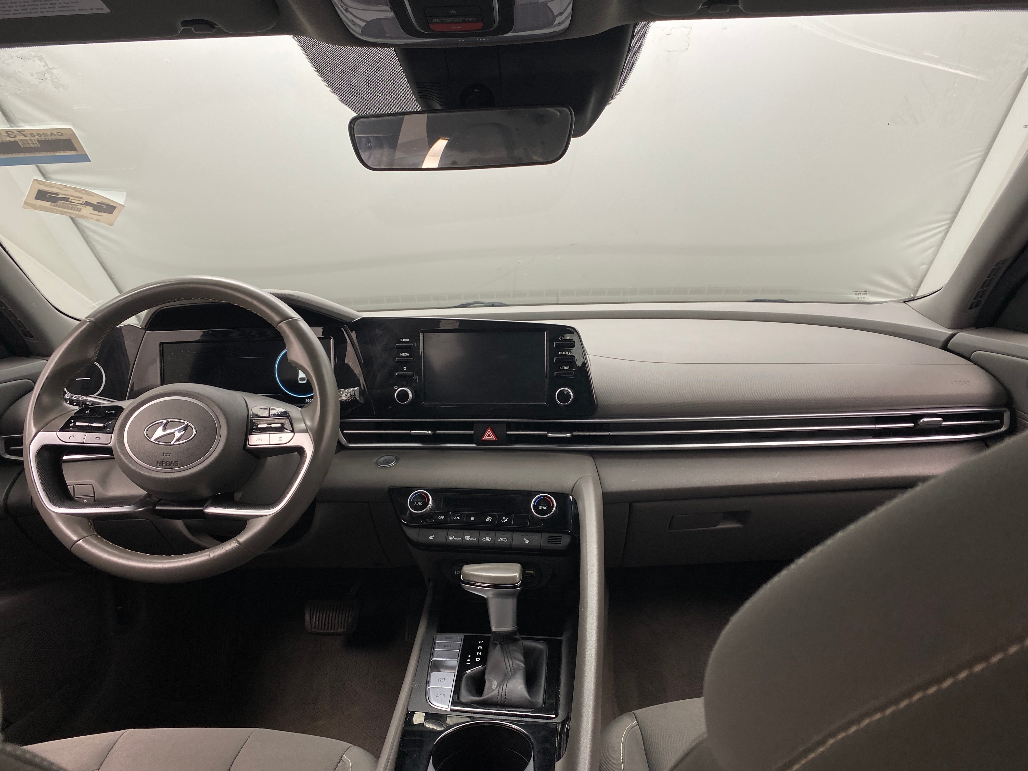 2022 Hyundai Elantra SEL 3