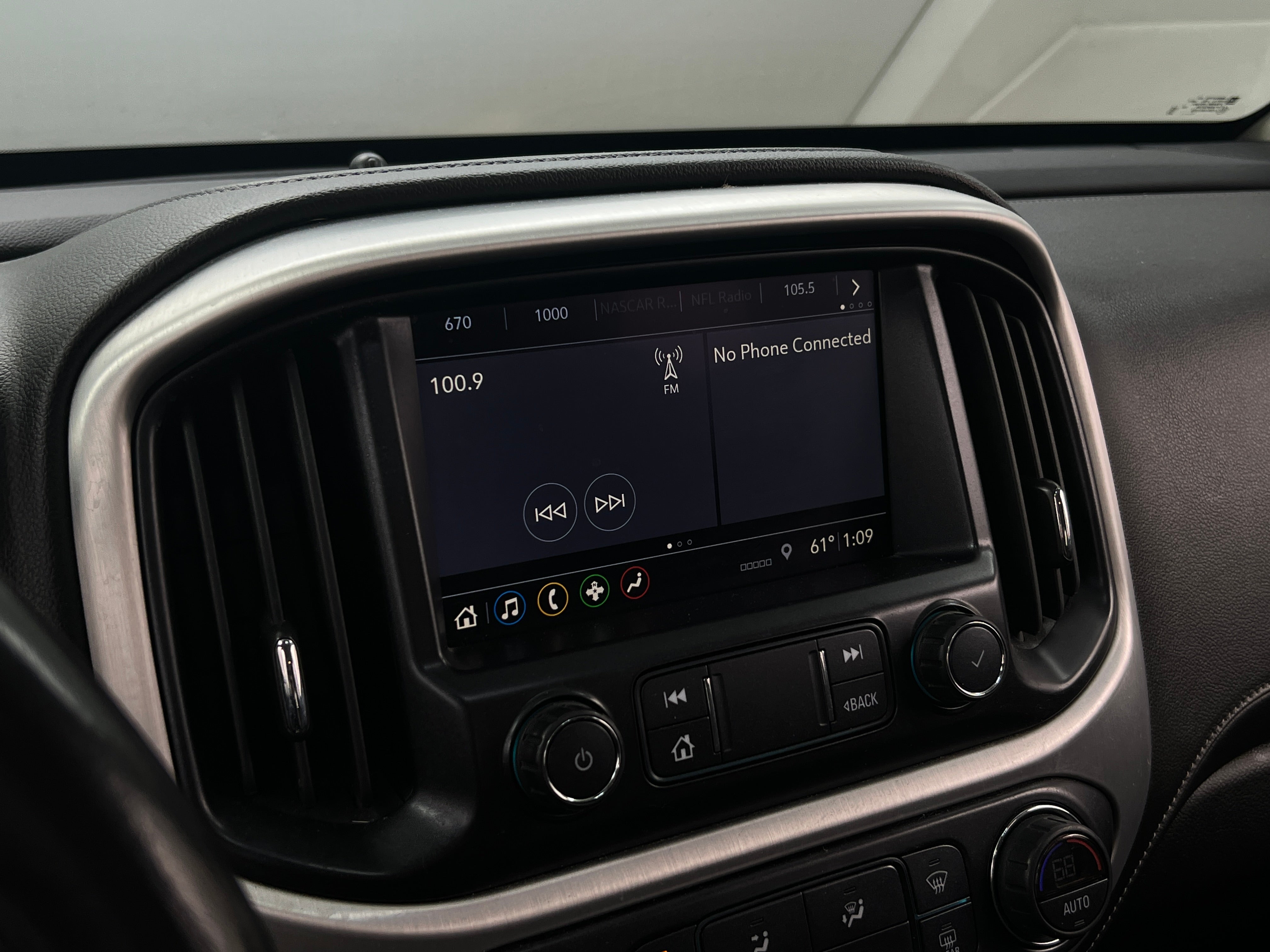 2020 GMC Canyon SLE 4