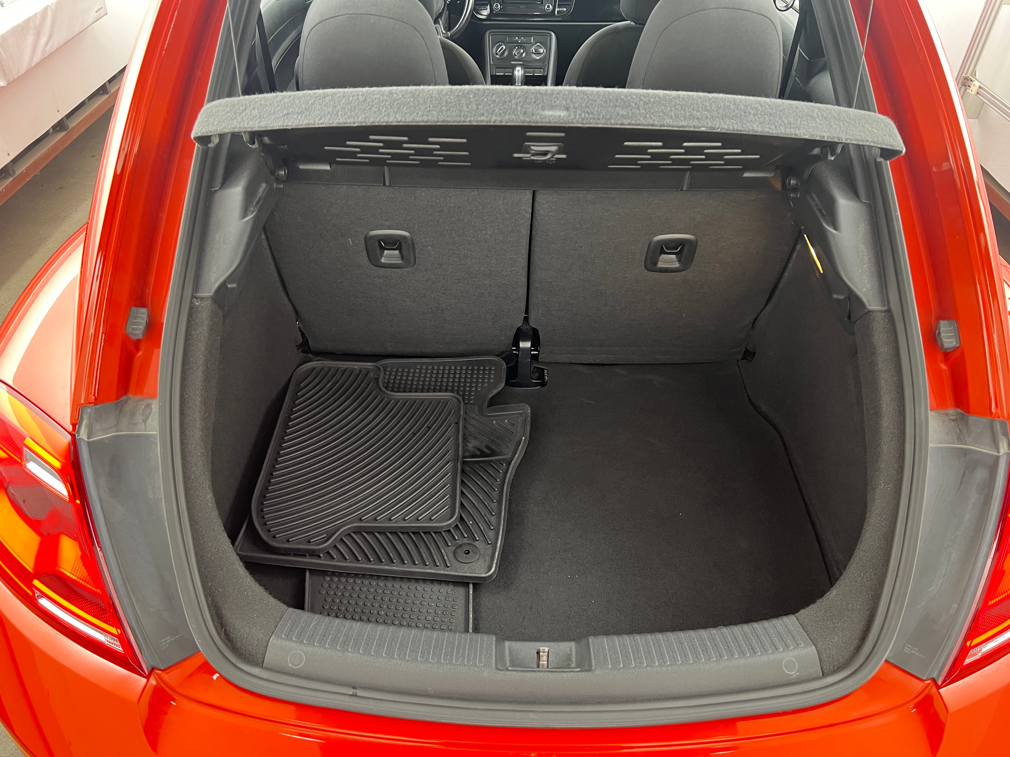 2016 Volkswagen Beetle S 7