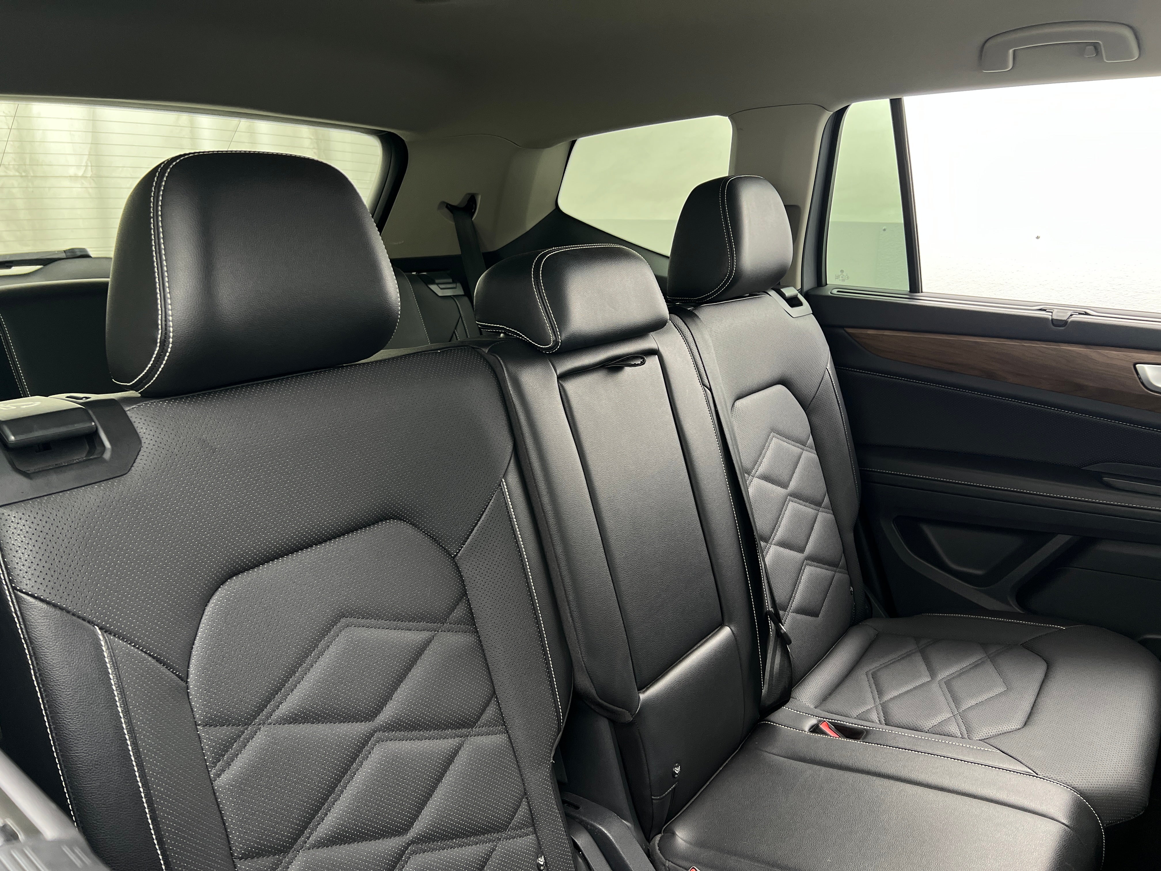 2024 Volkswagen Atlas SE 5
