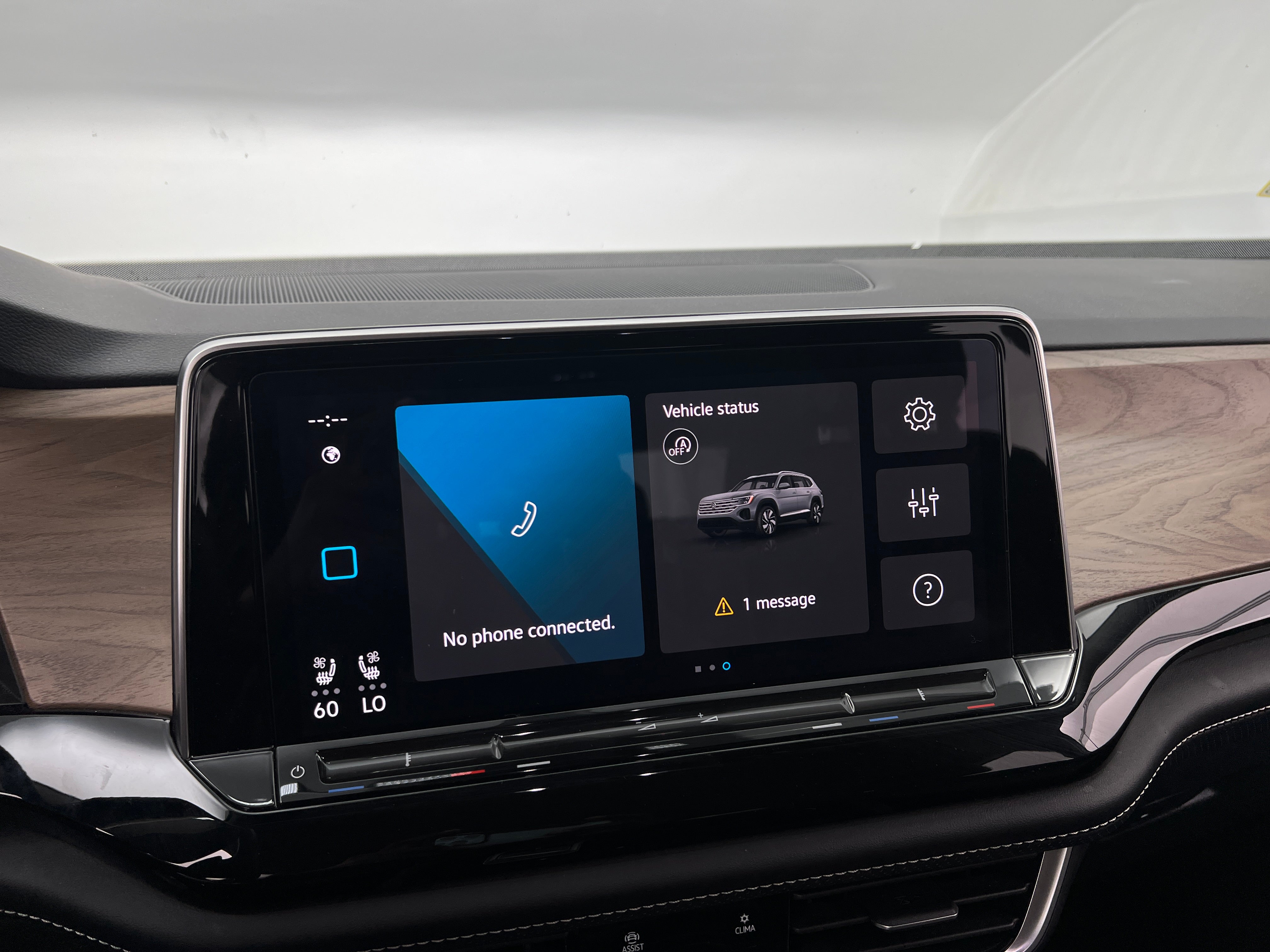 2024 Volkswagen Atlas SE 3