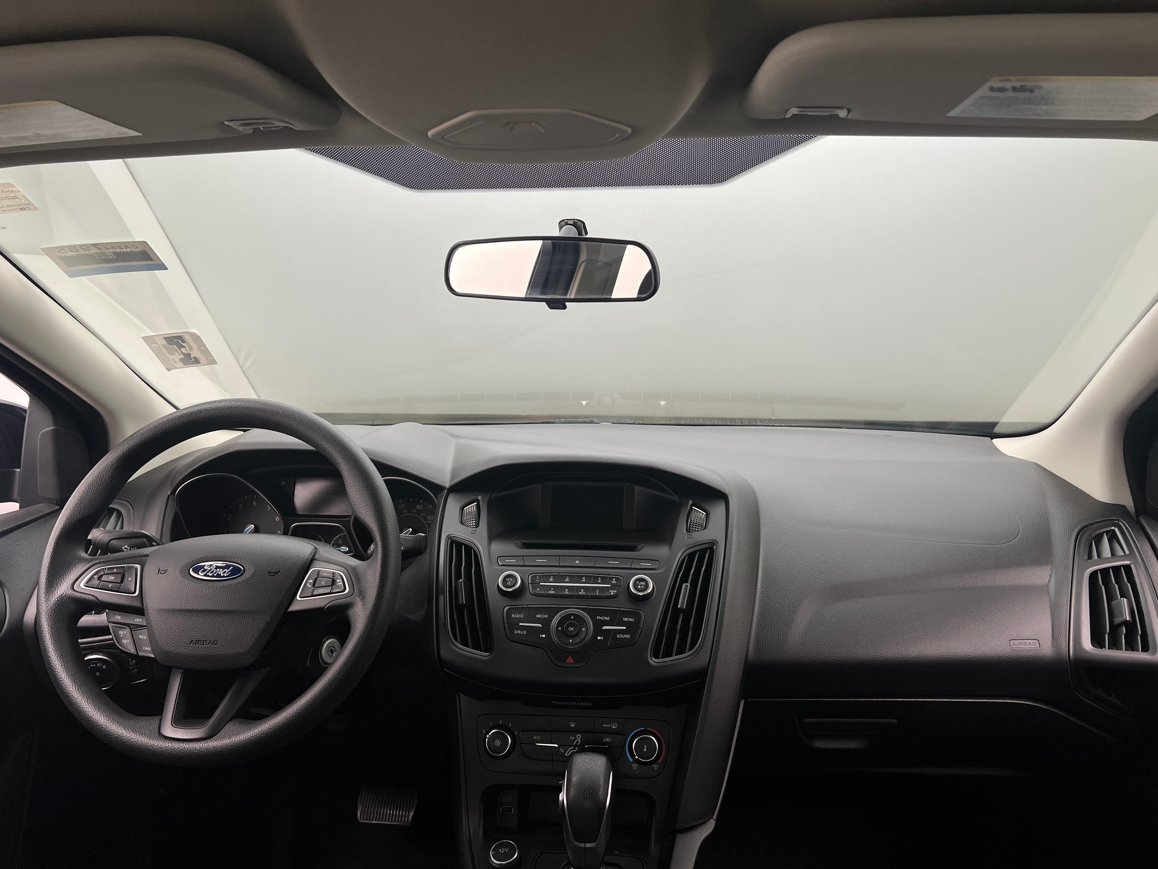 2017 Ford Focus SE 3