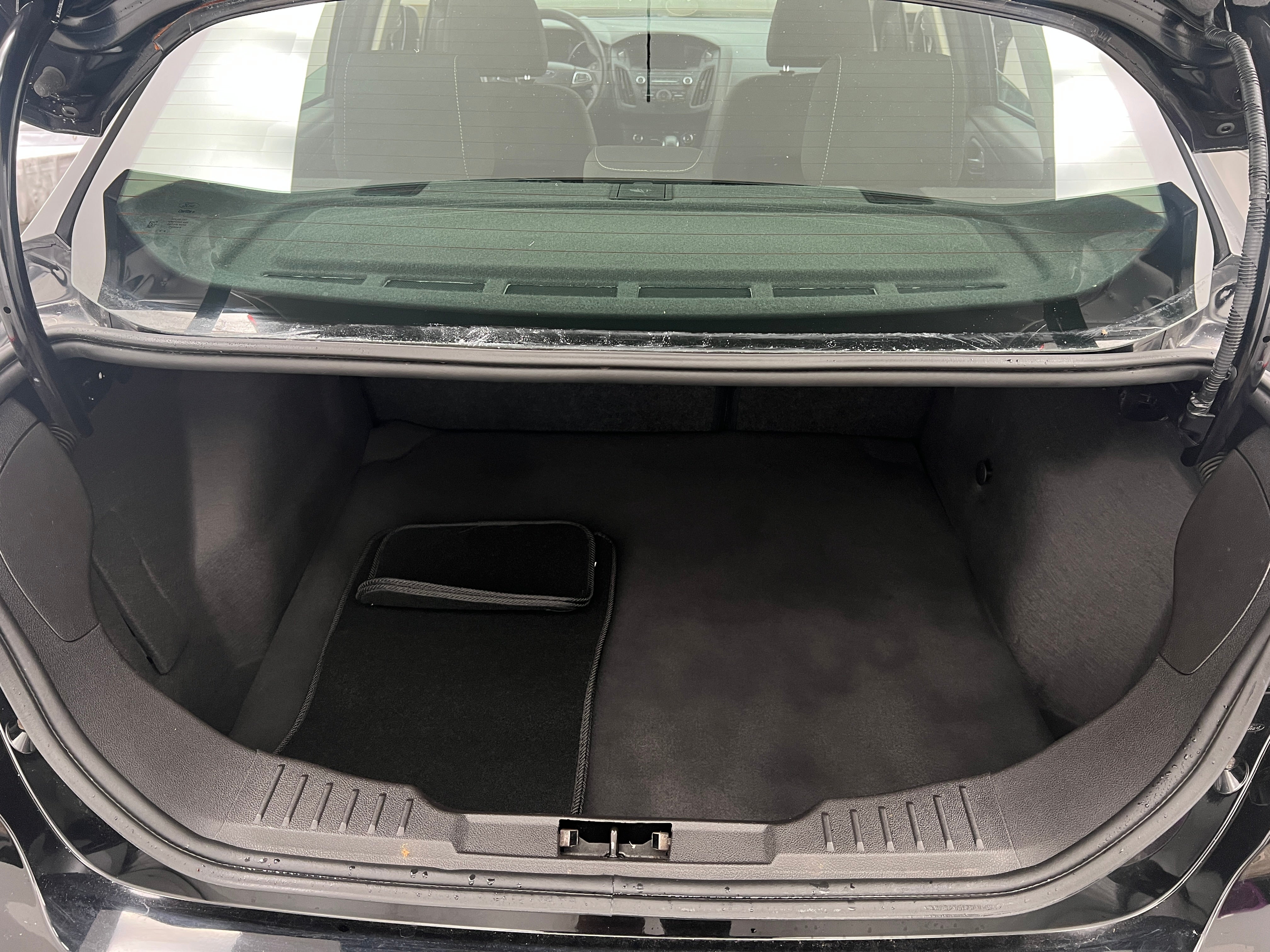 2017 Ford Focus SE 7