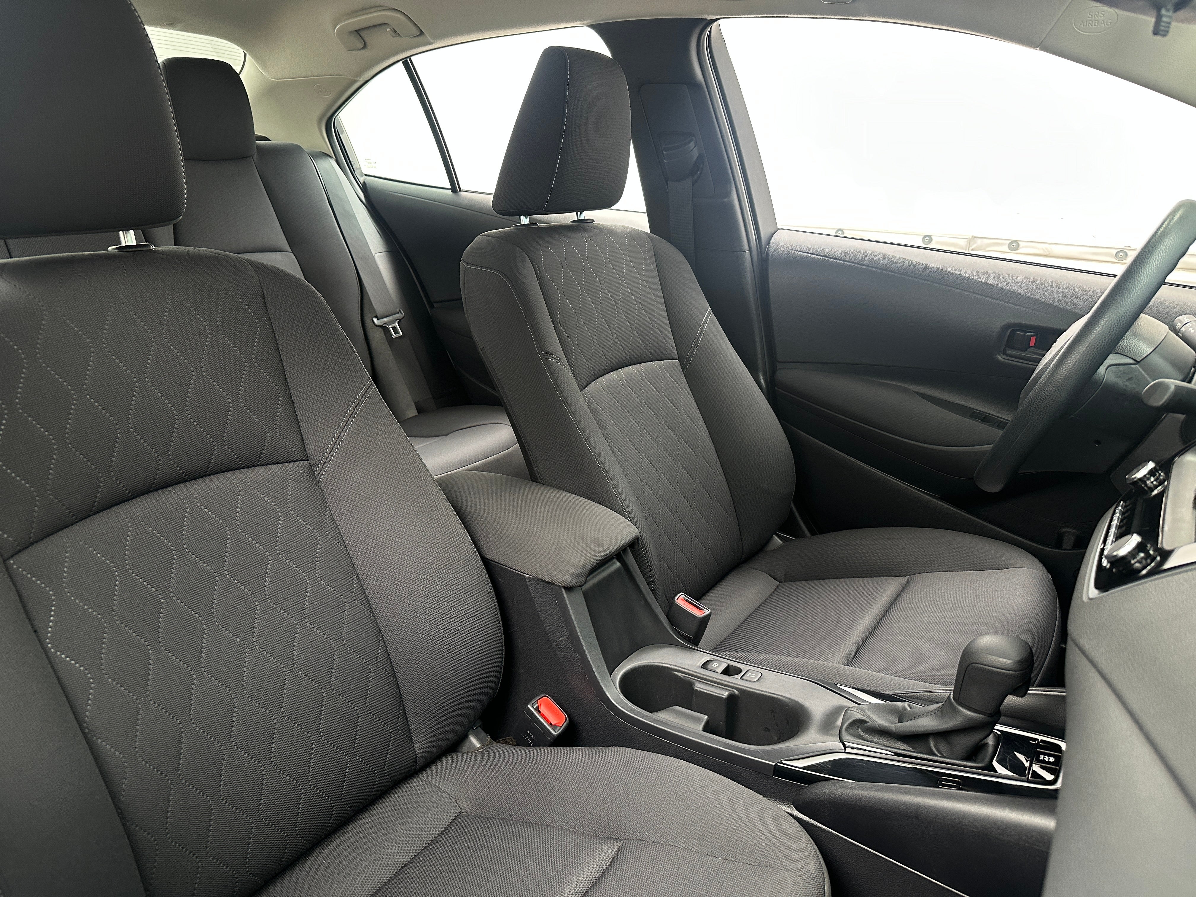 2024 Toyota Corolla LE 2