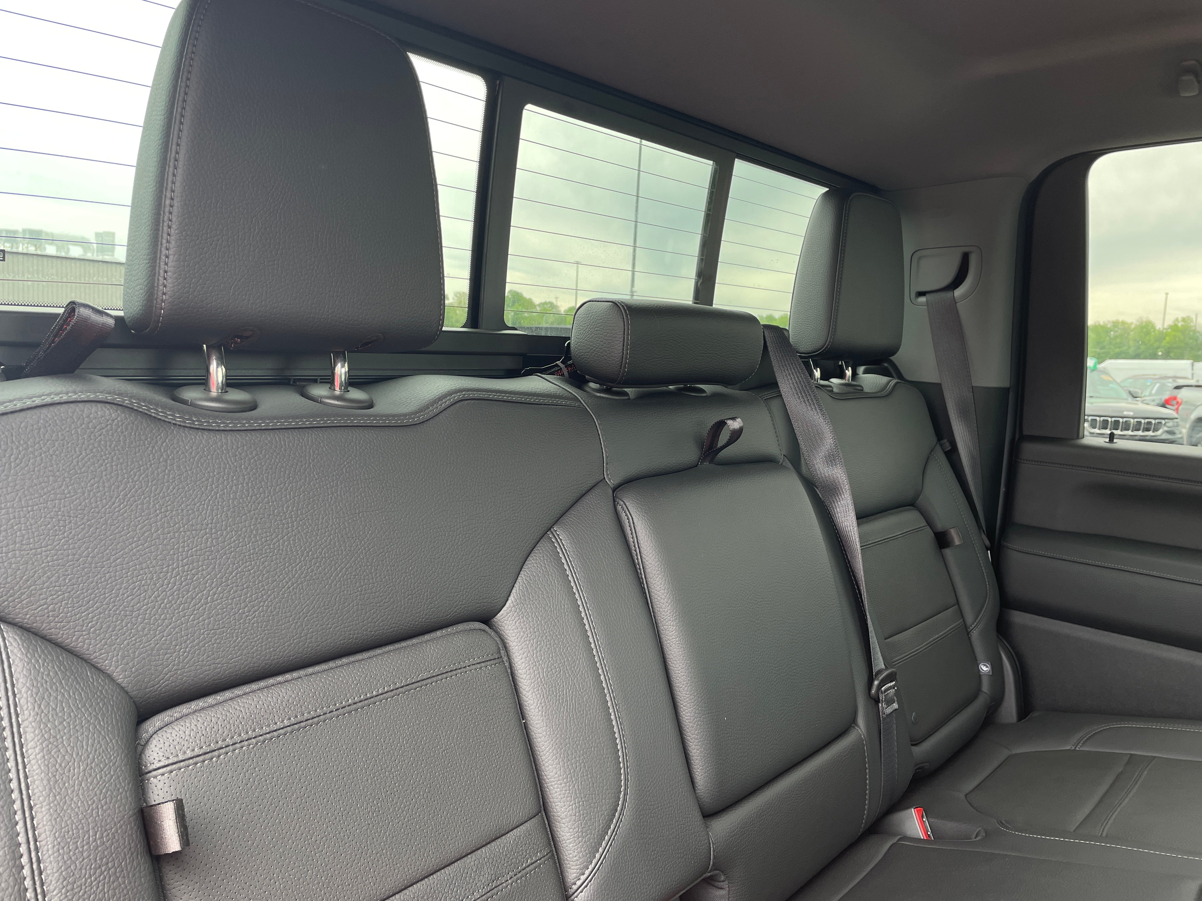 2022 GMC Sierra 3500  5