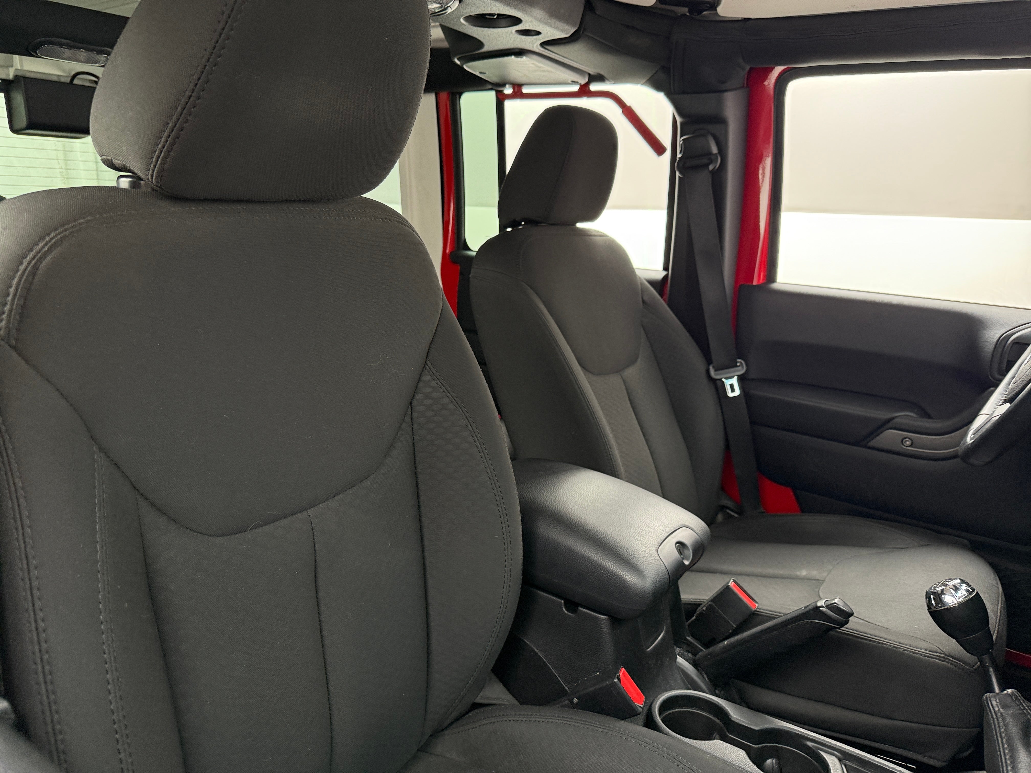 2016 Jeep Wrangler Unlimited Sport S 2