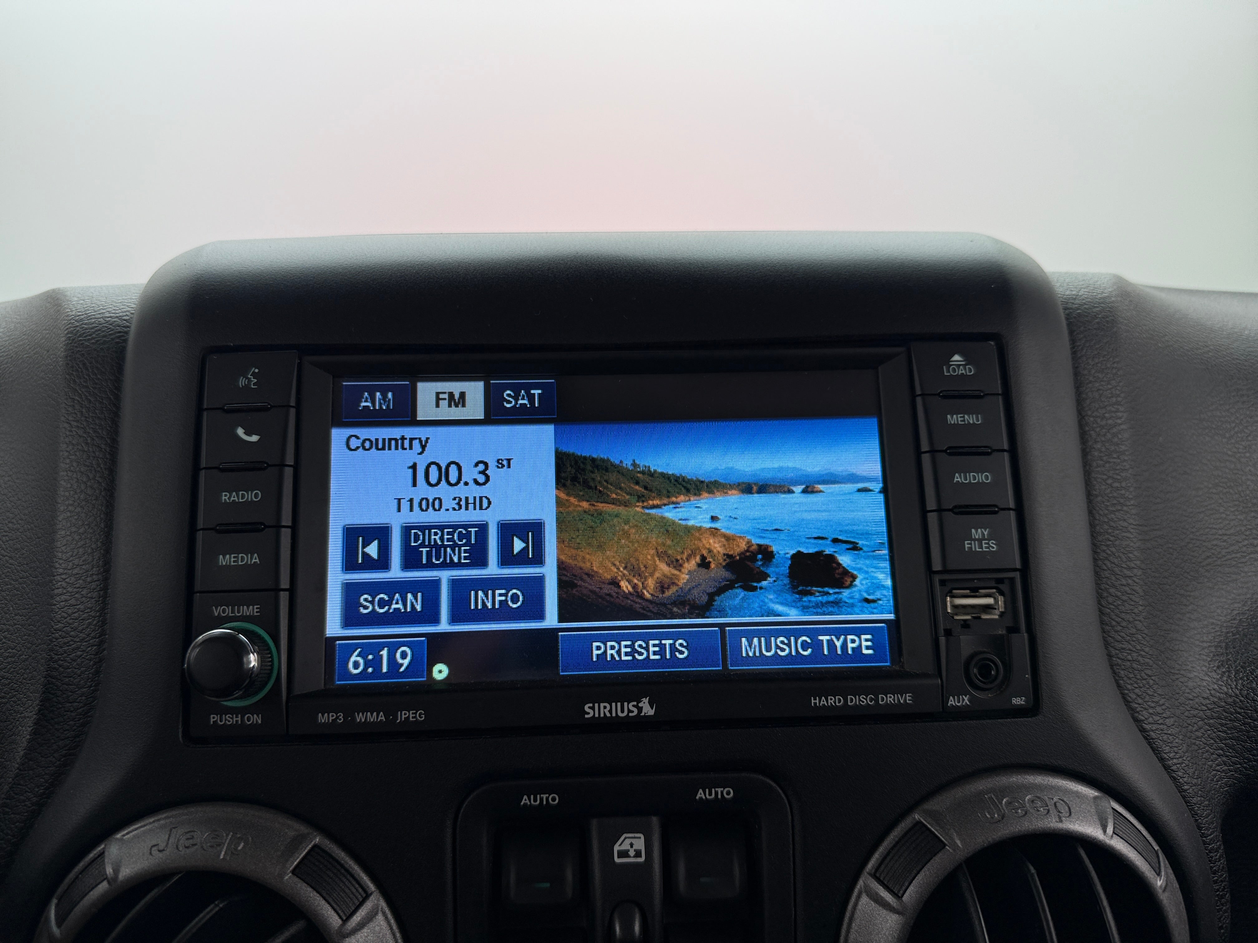 2016 Jeep Wrangler Unlimited Sport S 4
