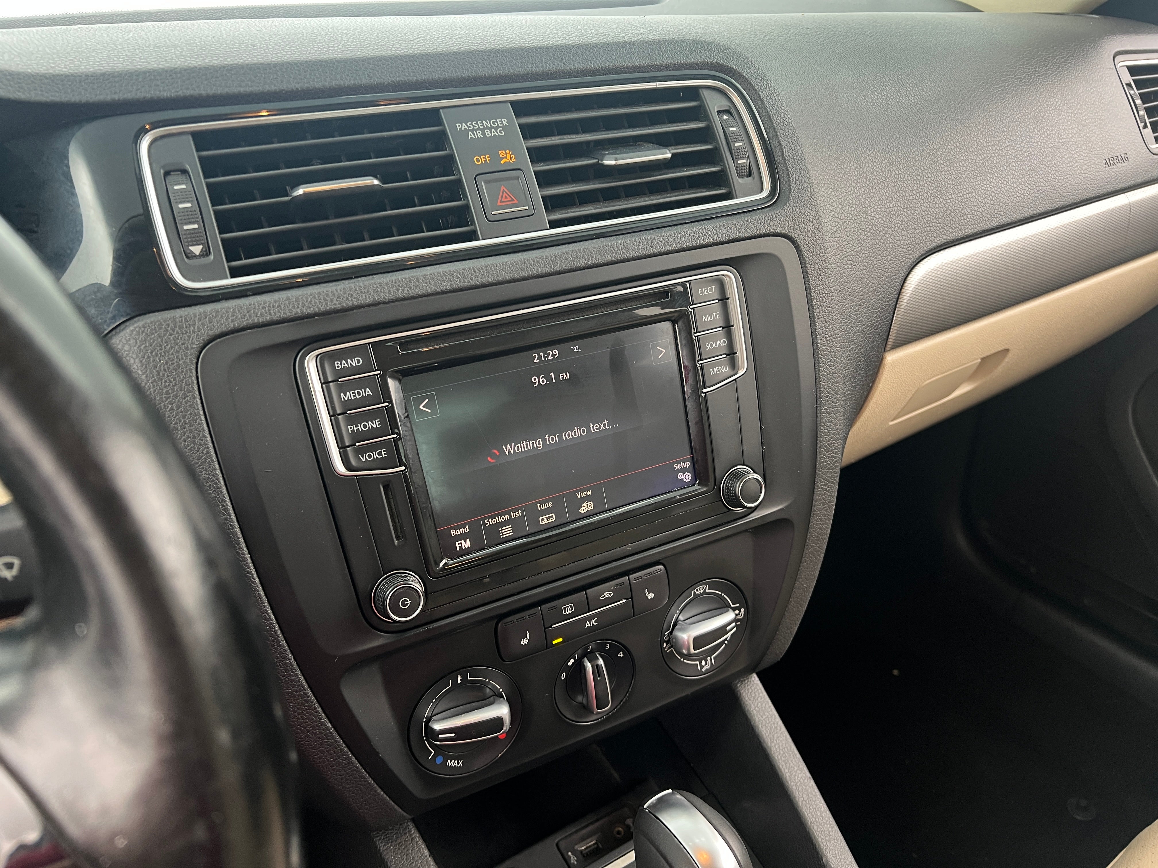 2017 Volkswagen Jetta SE 3