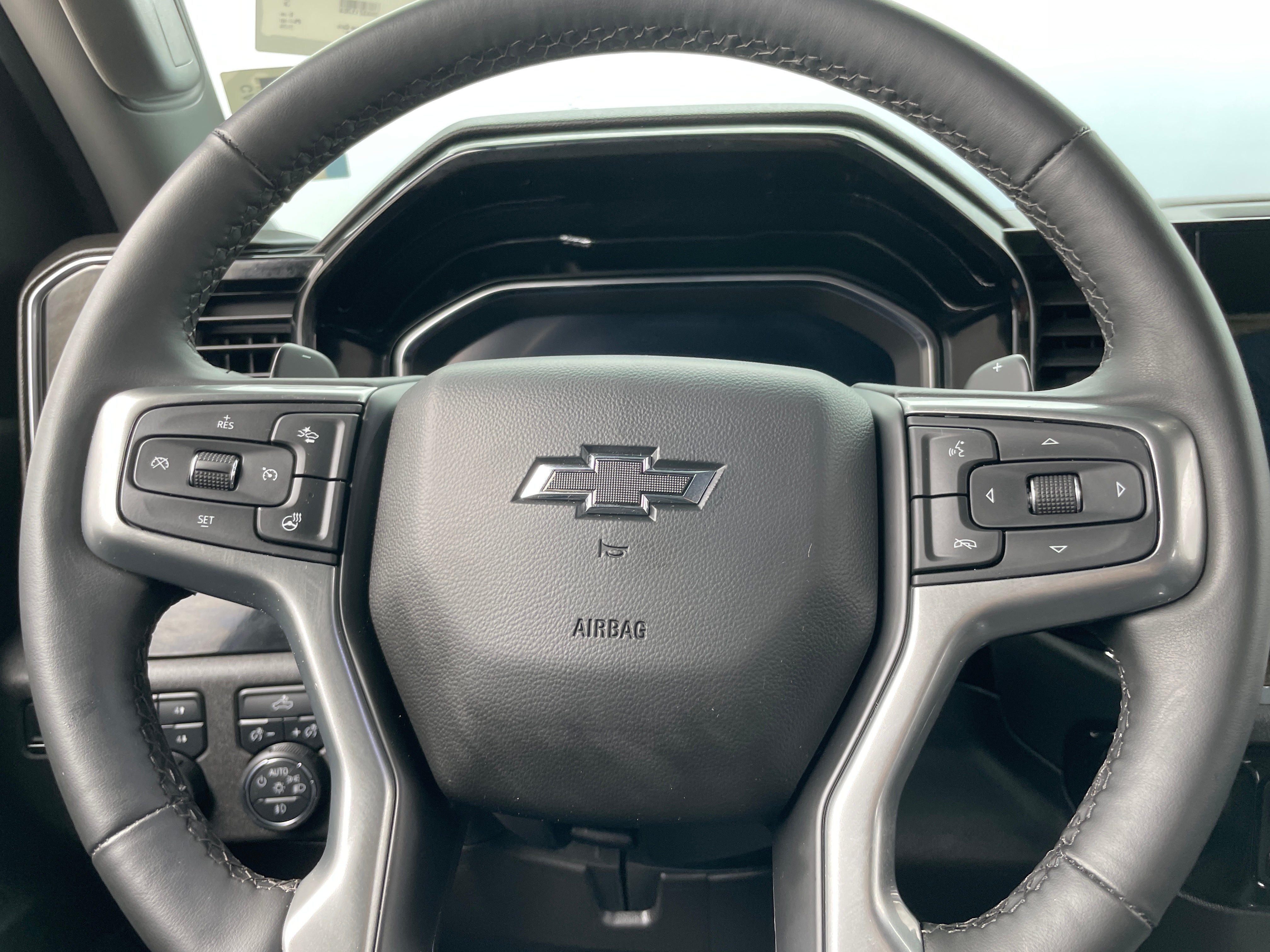 2024 Chevrolet Silverado 1500  4