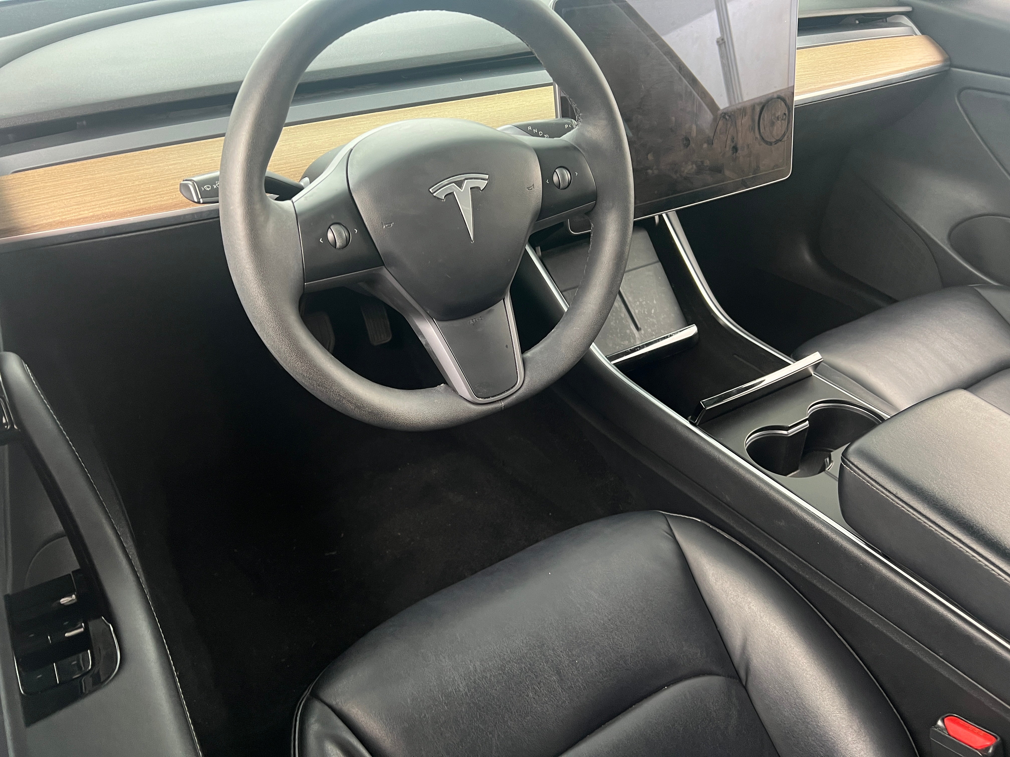 2020 Tesla Model 3 Standard Range 2