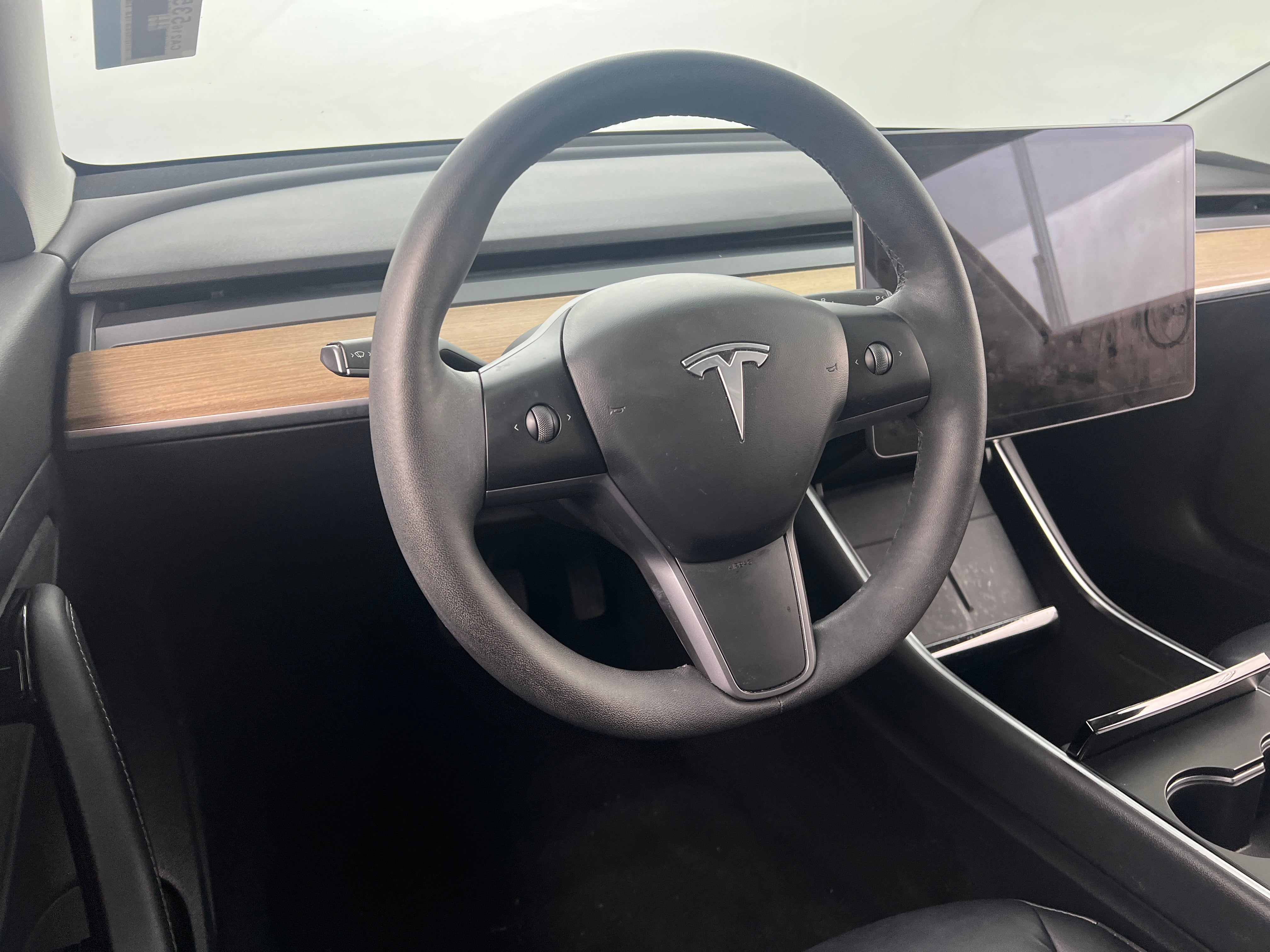 2020 Tesla Model 3 Standard Range 4